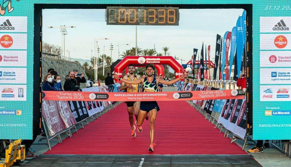 Jimmy Gressier imponiéndose en los 5 km de la Cursa dels Nassos 2020 / Foto: Organización de la Cursa dels Nassos