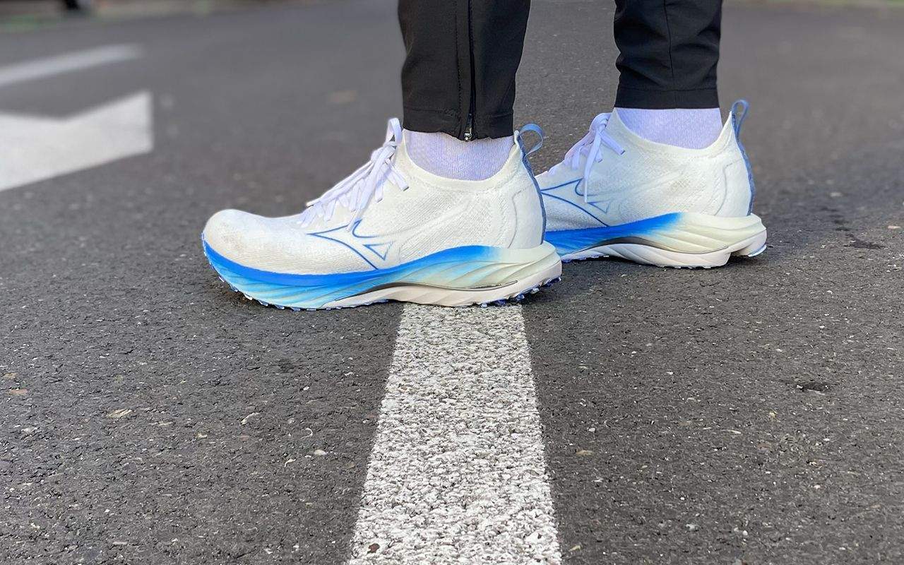 Mizuno Neo Wind