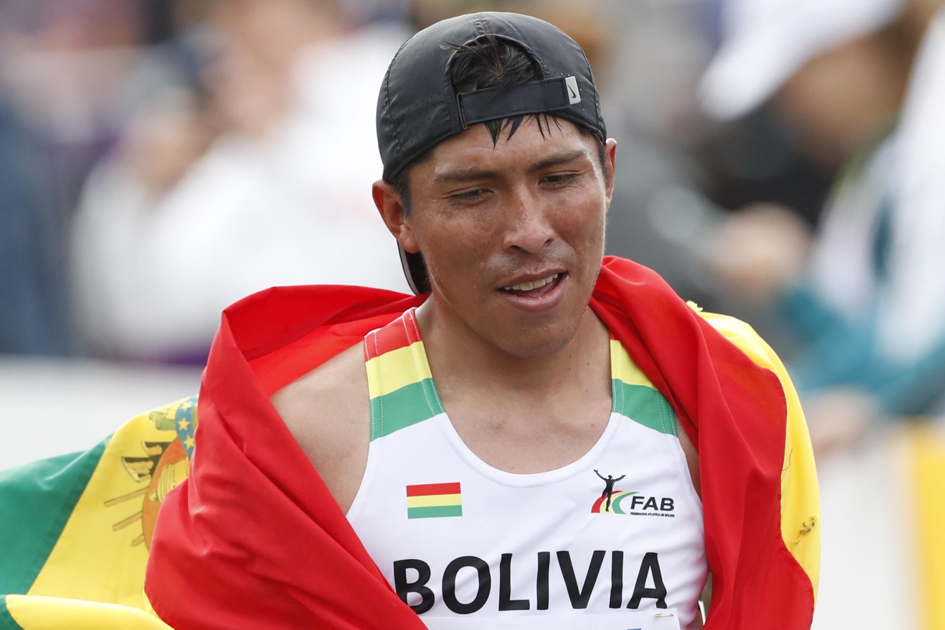 Héctor Garibay, el maratoniano boliviano que ya tiene mínima para París 2024. EFE.