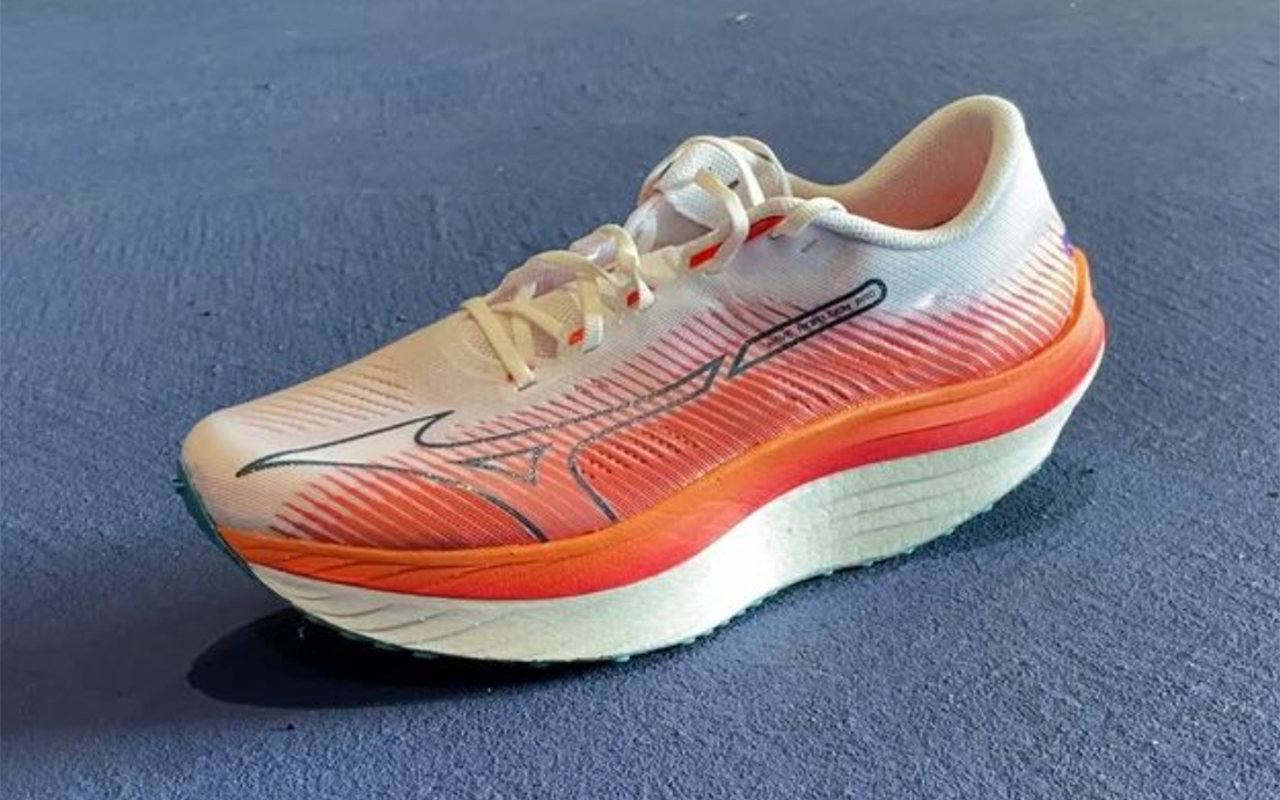 Mizuno Wave Rebellion Pro