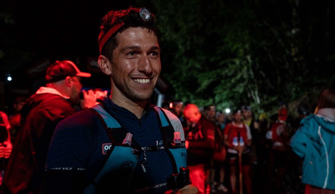 Manuel Merillas antes de la salida de la Travesera de Picos de Europa. SPORTMEDIA. Manuel Merillas antes de la salida de la Travesera de Picos de Europa. SPORTMEDIA.