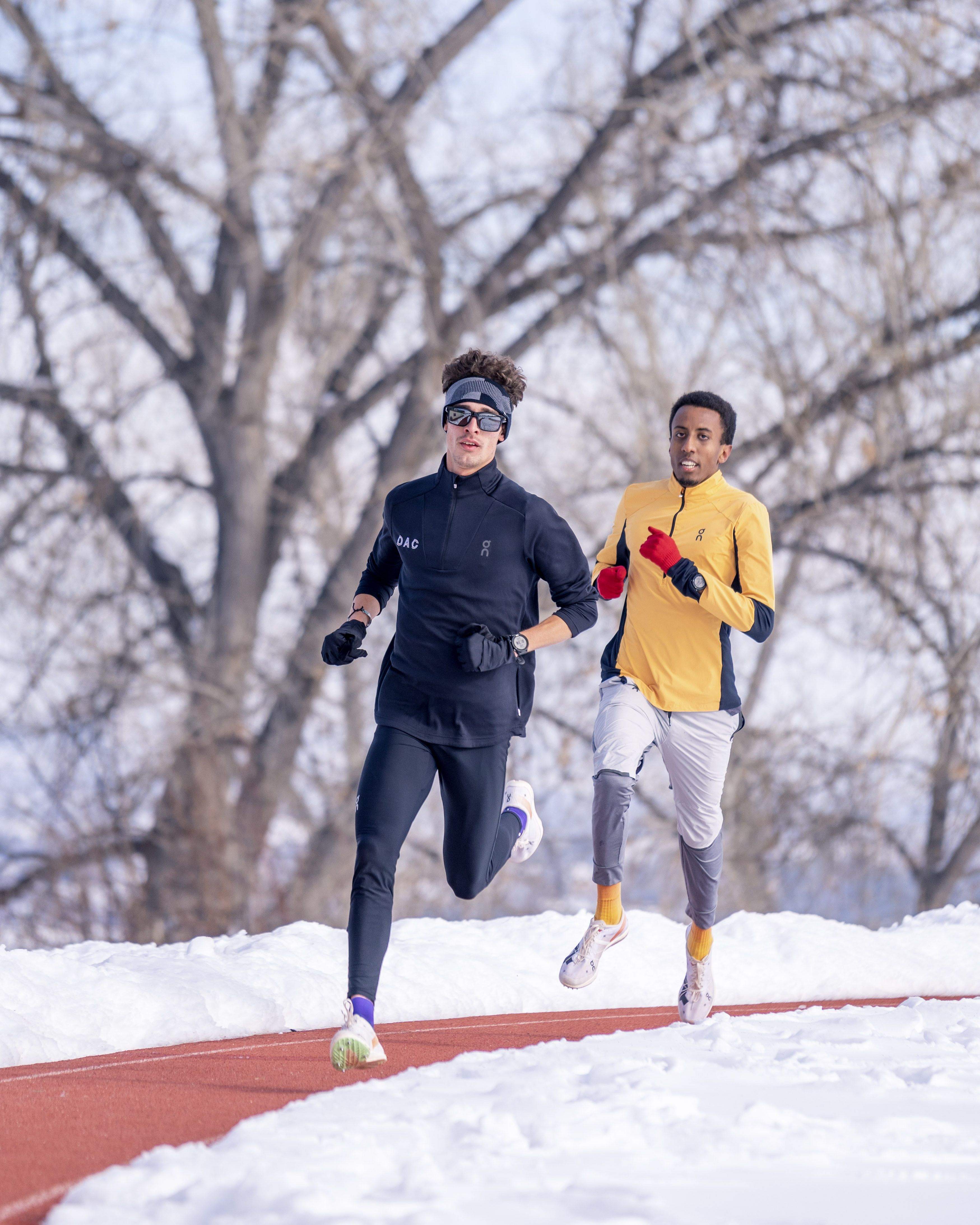 Mario García Romo, de series con Yared Nuguse, el plusmarquista americano de los 1500 metros (3:29.02), otro de los grandes talentos del OAC. ON RUNNING