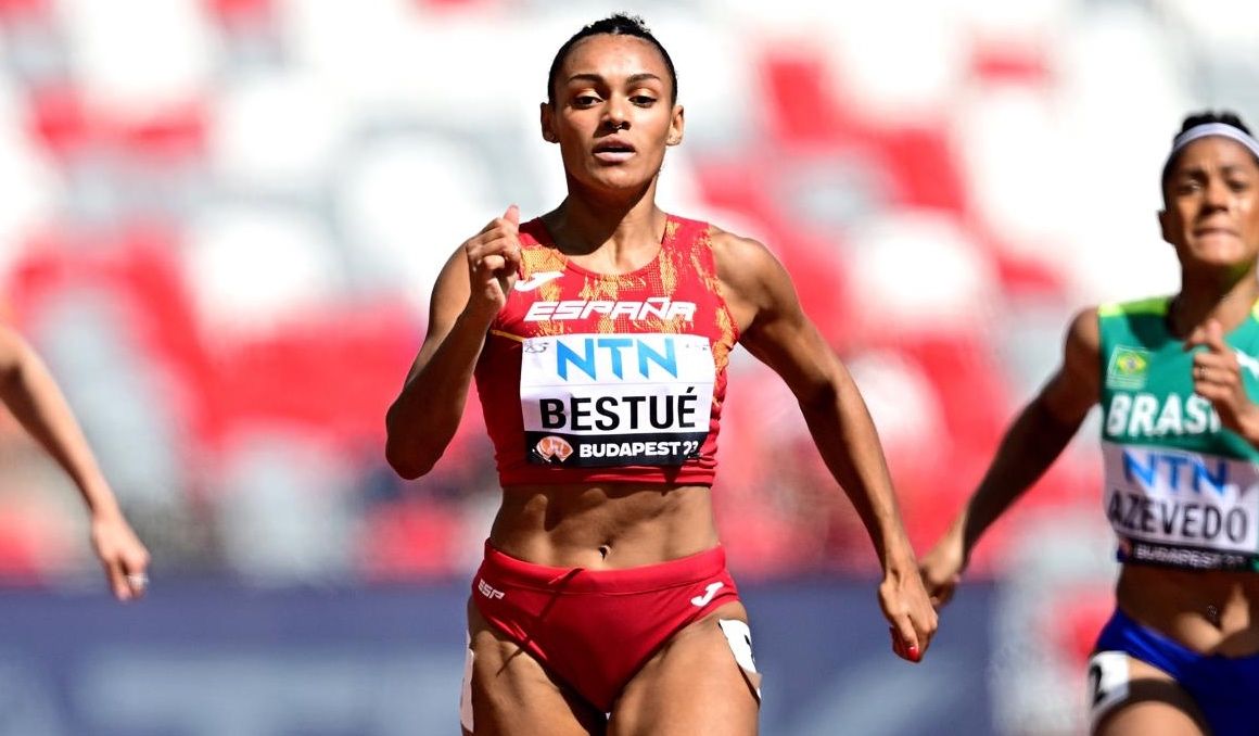 Jaël Bestué en las series preliminares de los 200 metros en Budapest 2023. EFE. Jaël Bestué en las series preliminares de los 200 metros en Budapest 2023. EFE.