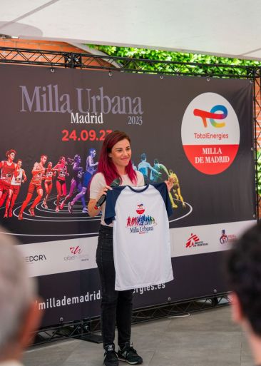 Rocío Pontijas presentando la camiseta de TotalEnergies Milla de Madrid 2023