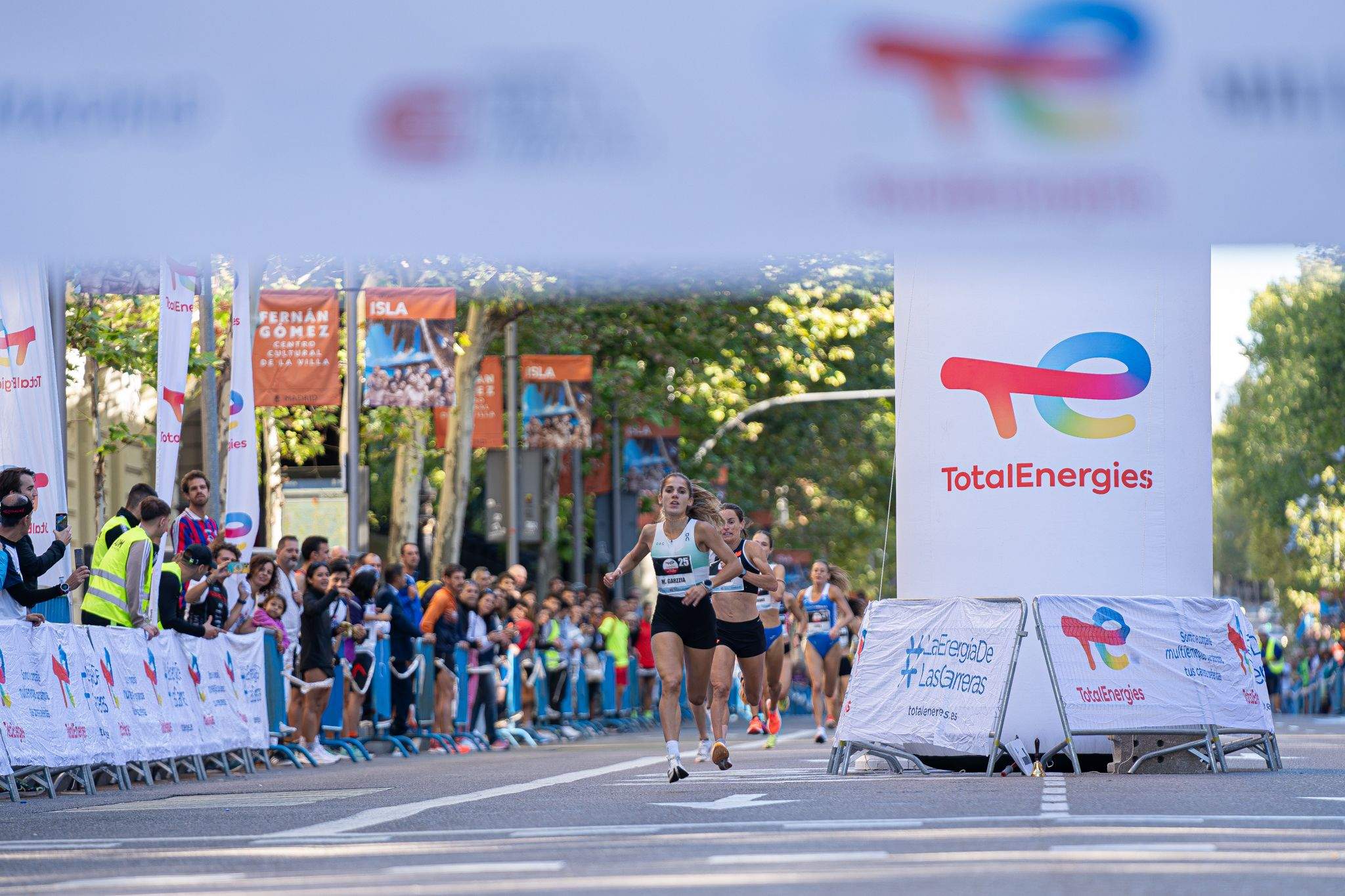 Las mejores imágenes de la TotalEnergies Milla de Madrid por Samshutter 42