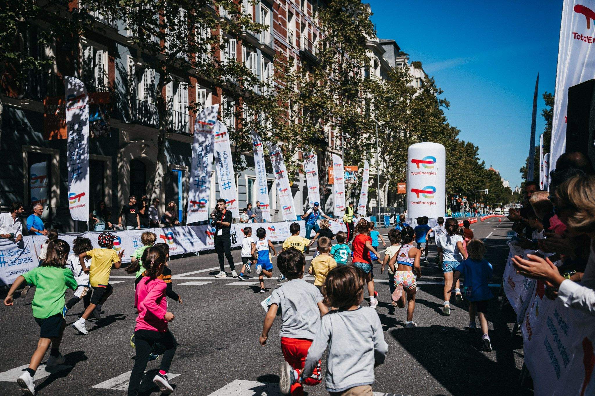 Las mejores fotos de las carreras infantiles en la TotalEnergies Milla Internacional de Madrid 2023. (41)
