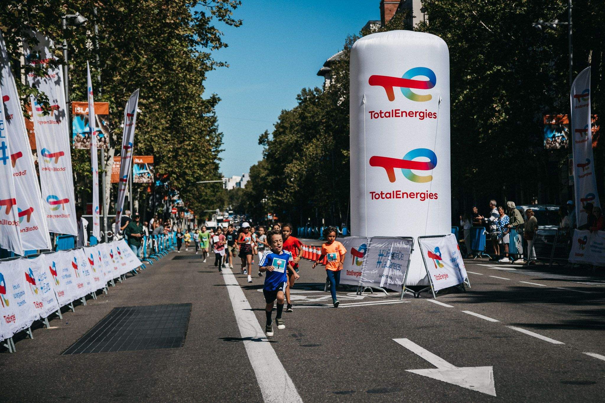 Las mejores fotos de las carreras infantiles en la TotalEnergies Milla Internacional de Madrid 2023. (64)