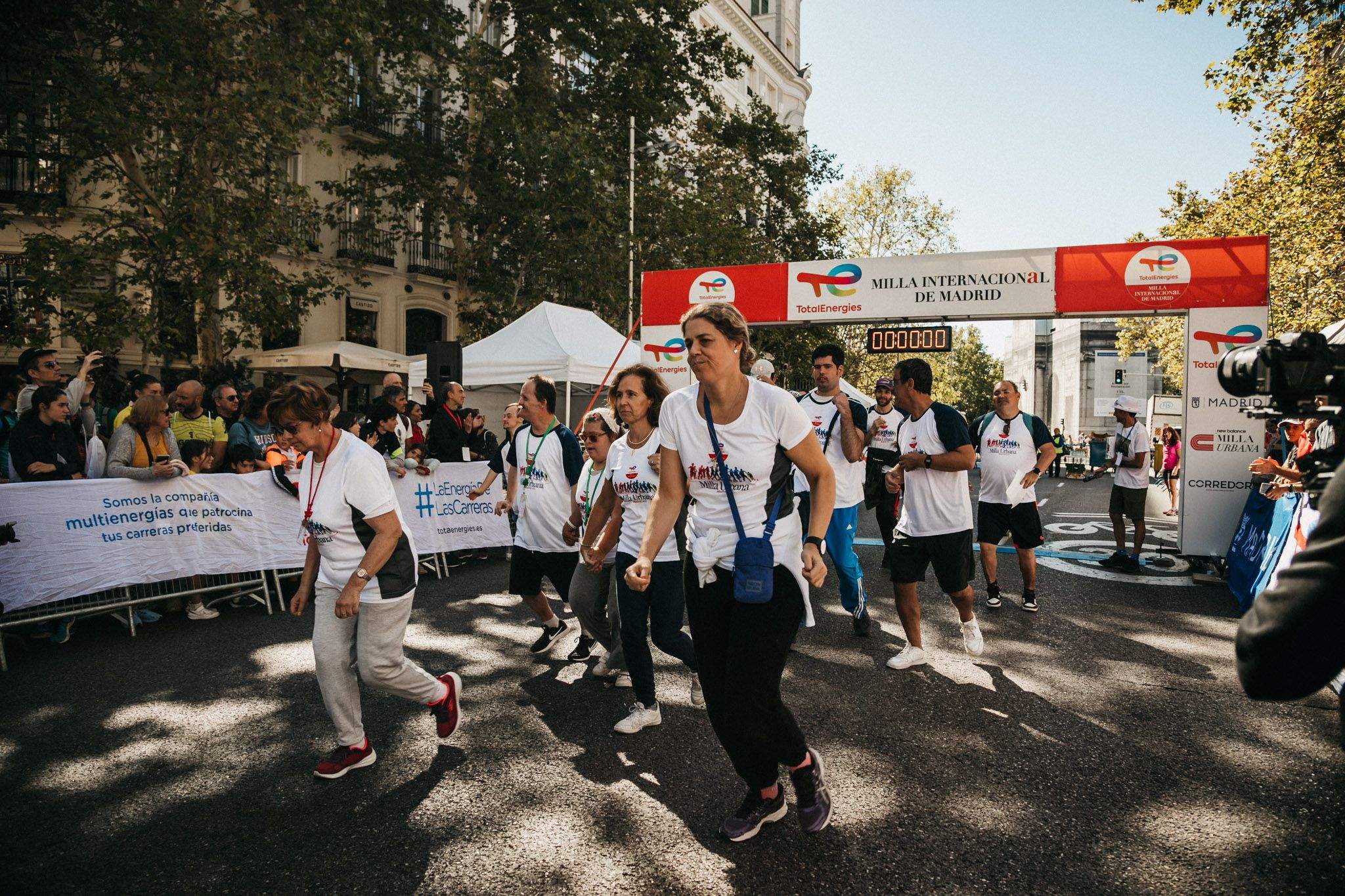 Las mejores fotos de la carrera inclusiva en la TotalEnergies Milla Internacional de Madrid 2023. (7)