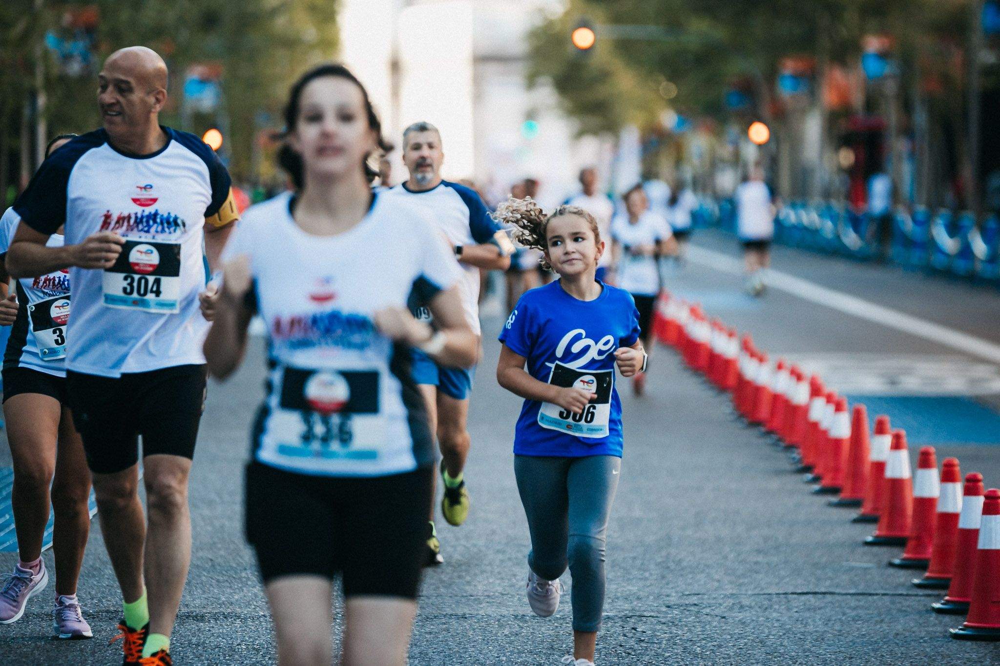Las mejores fotos de las carreras populares en la TotalEnergies Milla Internacional de Madrid 2023. (44)