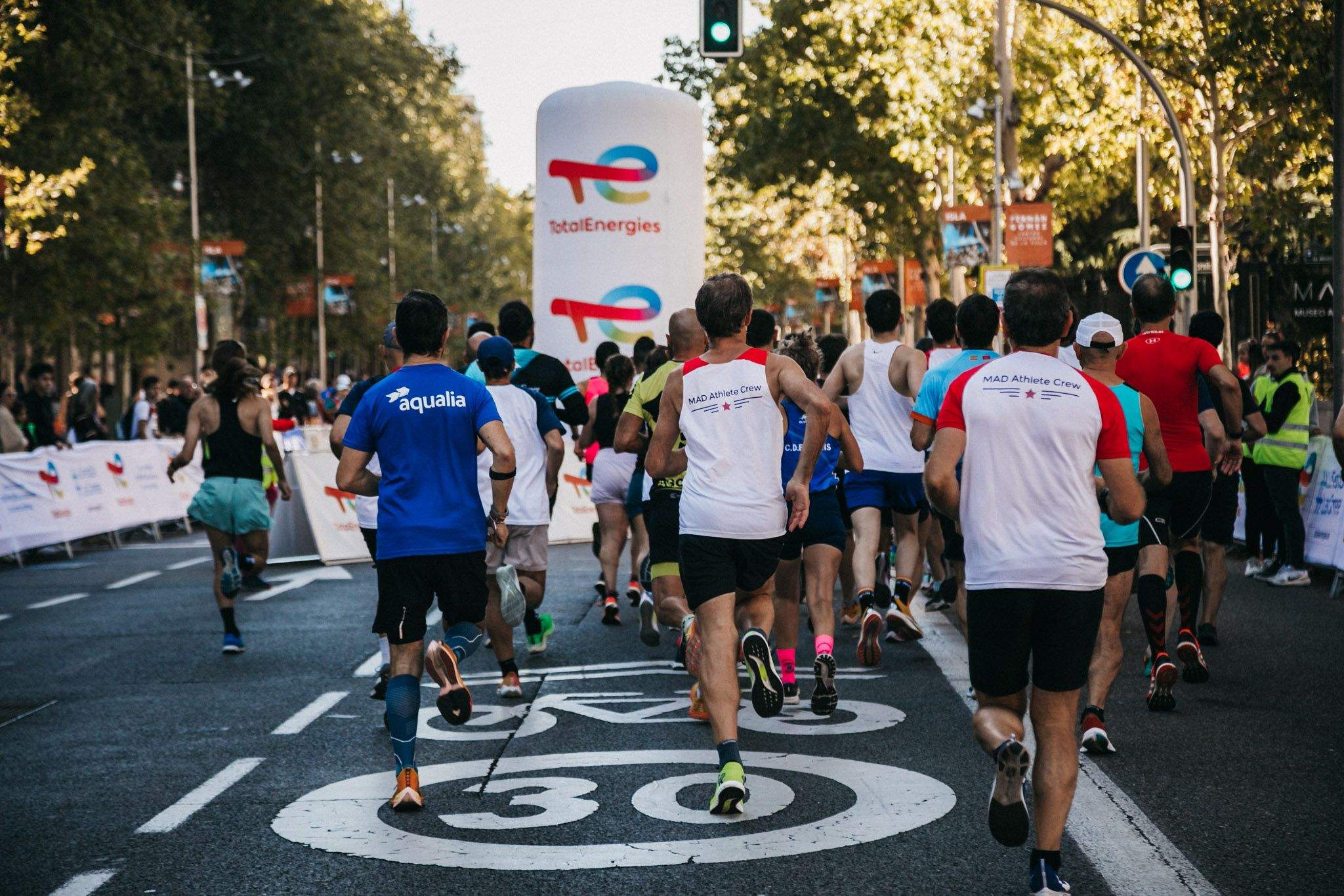 Las mejores fotos de las carreras populares en la TotalEnergies Milla de Madrid 2023. (41)