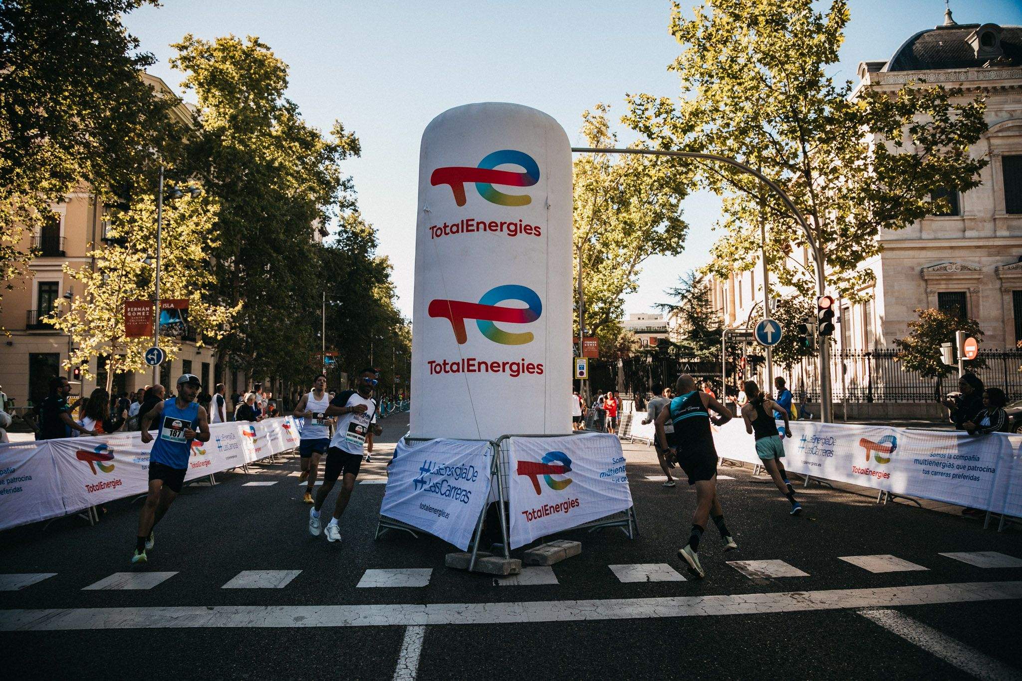 Las mejores fotos de las carreras populares en la TotalEnergies Milla de Madrid 2023. (59)