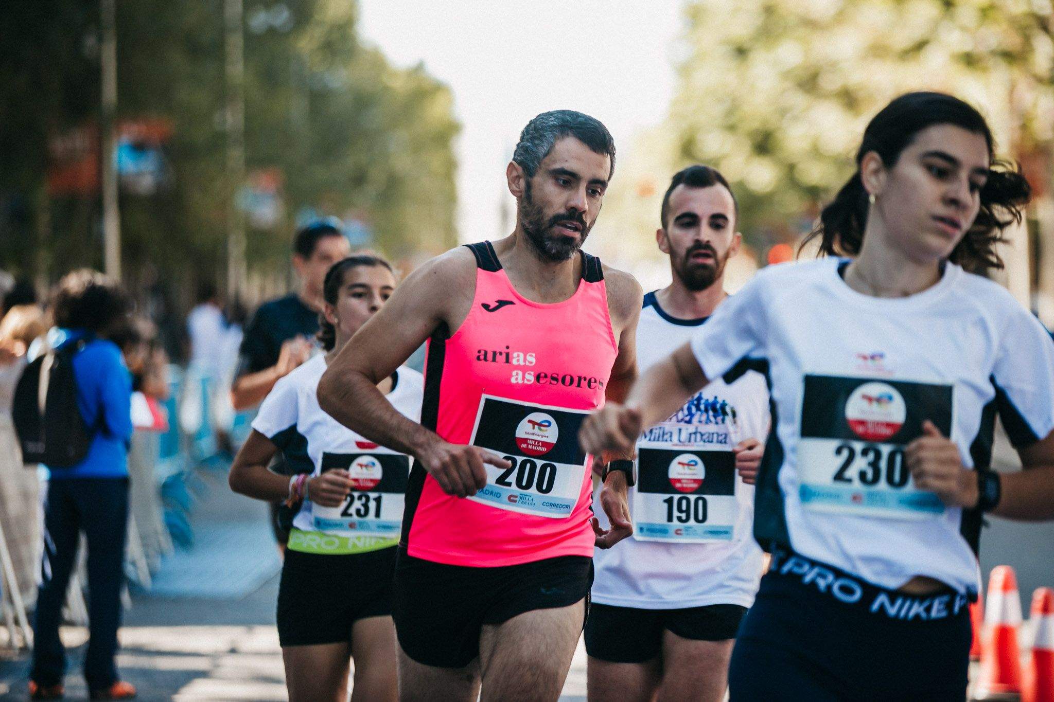 Las mejores fotos de las carreras populares en la TotalEnergies Milla de Madrid 2023. (63)