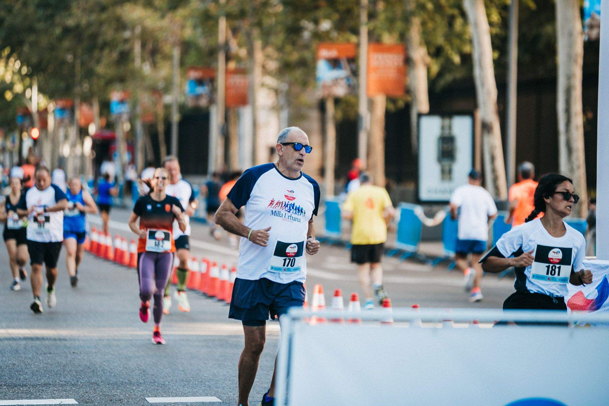Las mejores fotos de las carreras populares en la TotalEnergies Milla Internacional de Madrid 2023. (92)