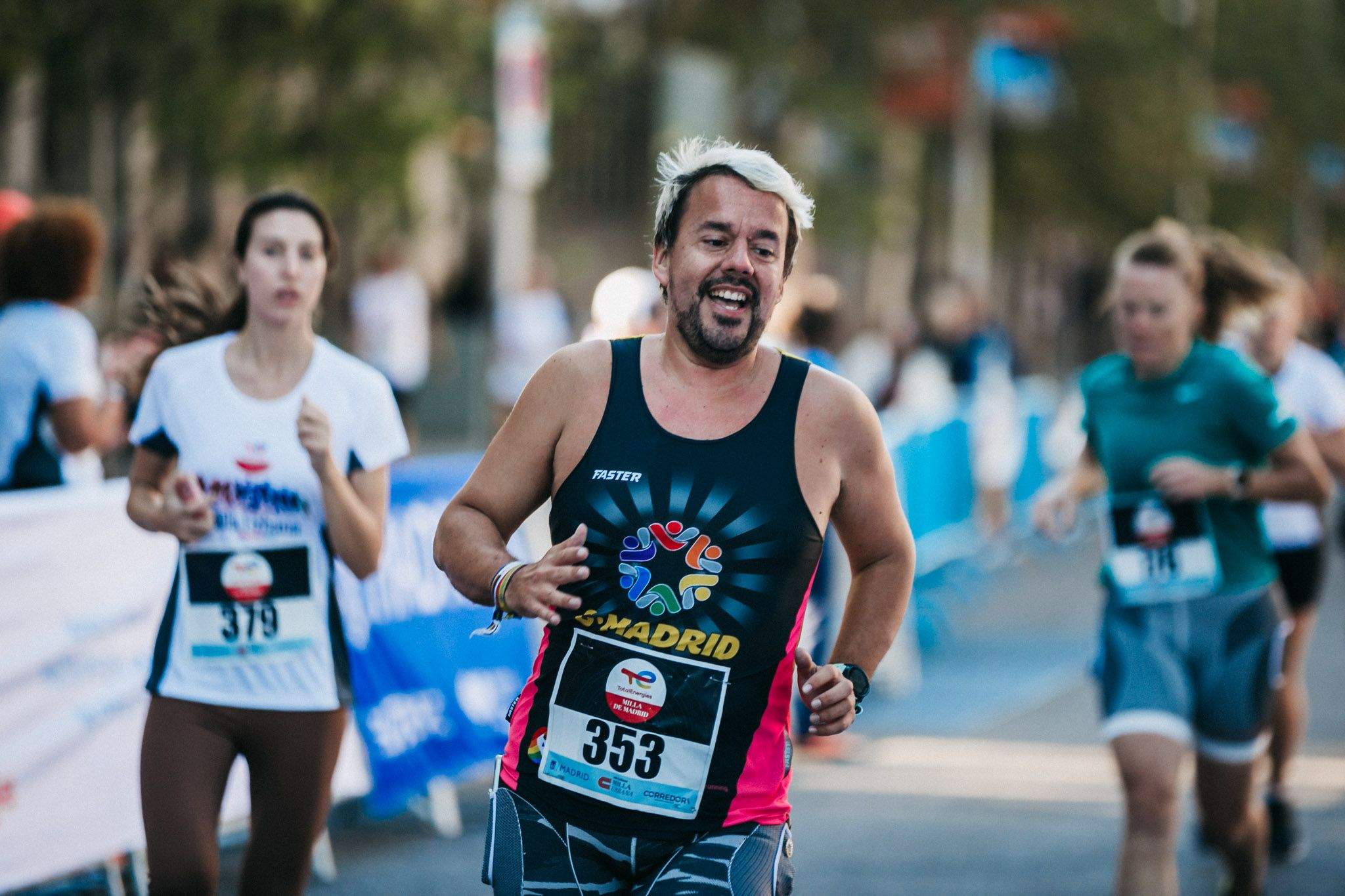 Las mejores fotos de las carreras populares en la TotalEnergies Milla Internacional de Madrid 2023. (120)