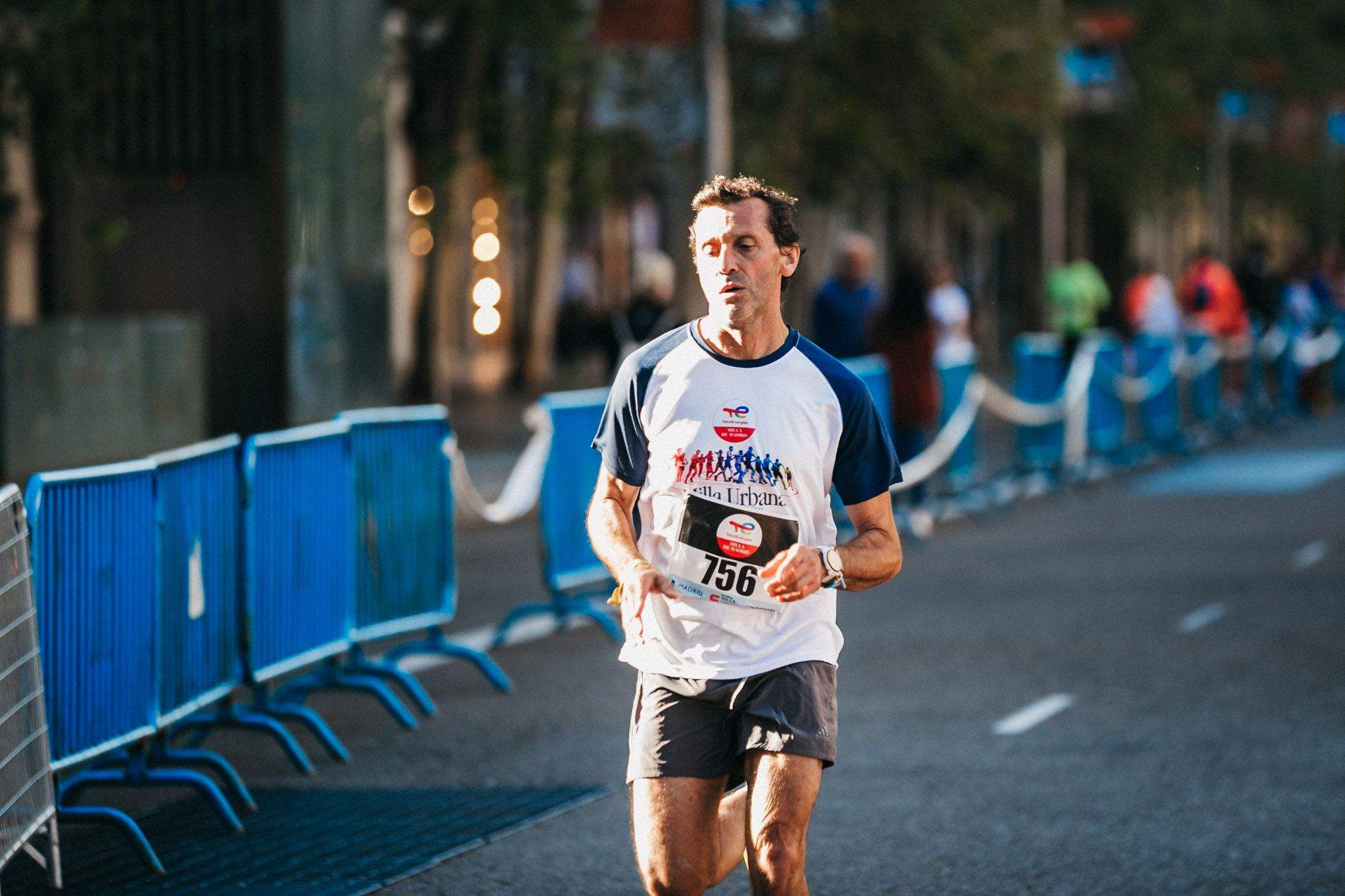 Las mejores fotos de las carreras populares en la TotalEnergies Milla Internacional de Madrid 2023. (126)