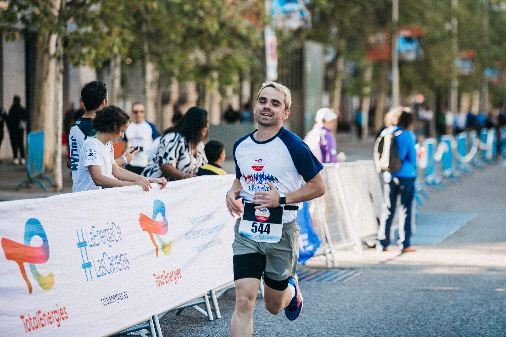 Las mejores fotos de las carreras populares en la TotalEnergies Milla Internacional de Madrid 2023. (186)