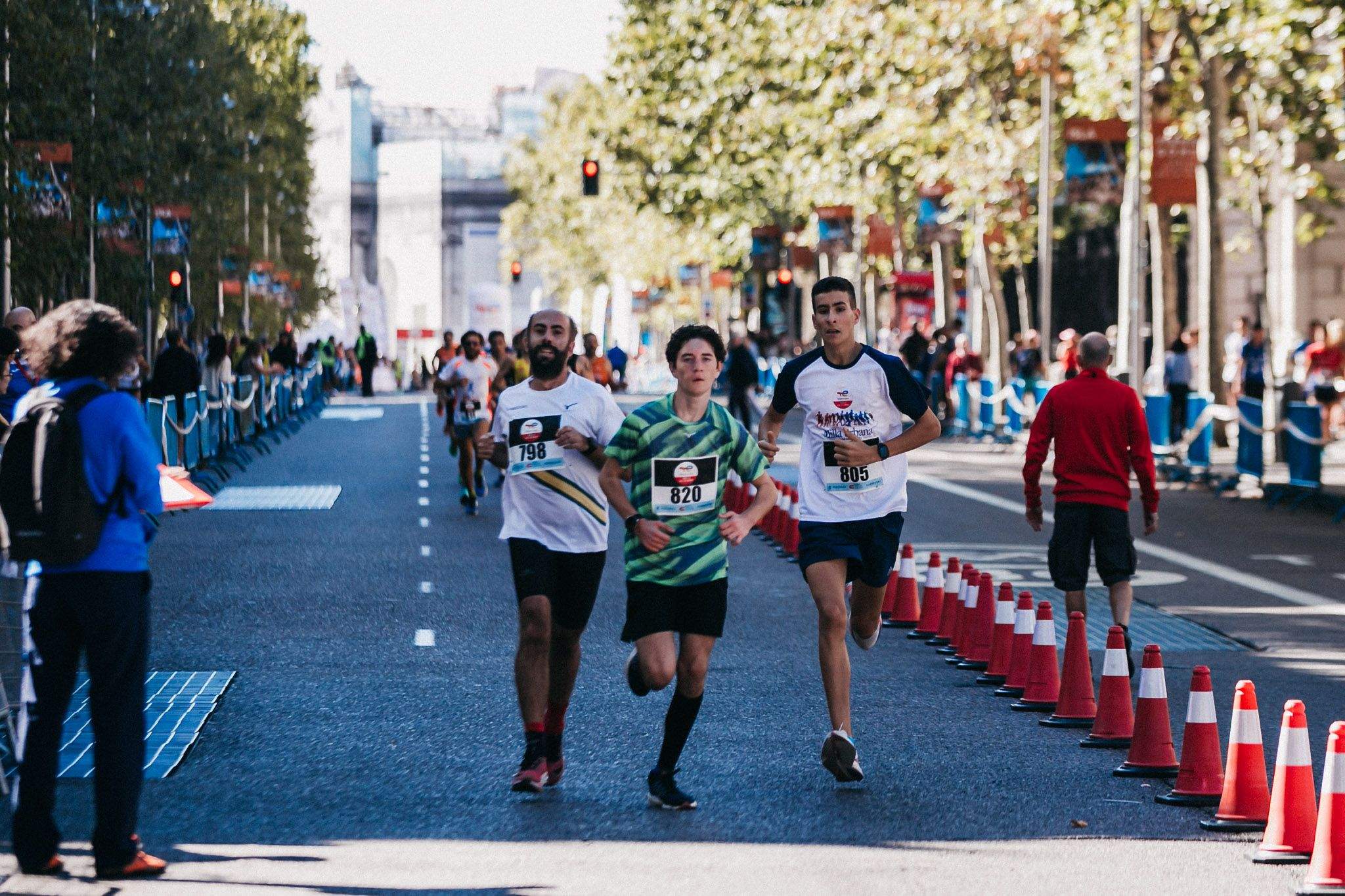 Las mejores fotos de las carreras populares en la TotalEnergies Milla de Madrid 2023. (171)