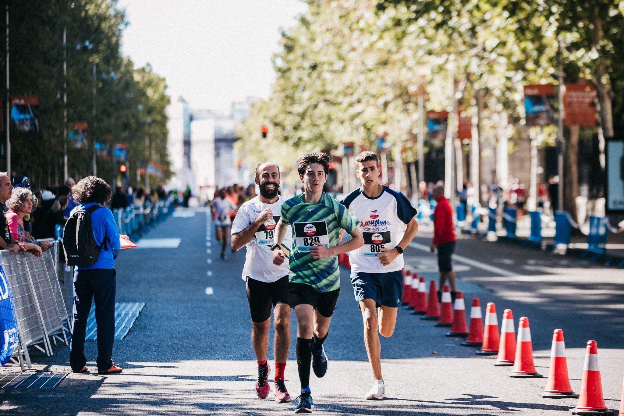 Las mejores fotos de las carreras populares en la TotalEnergies Milla de Madrid 2023. (172)