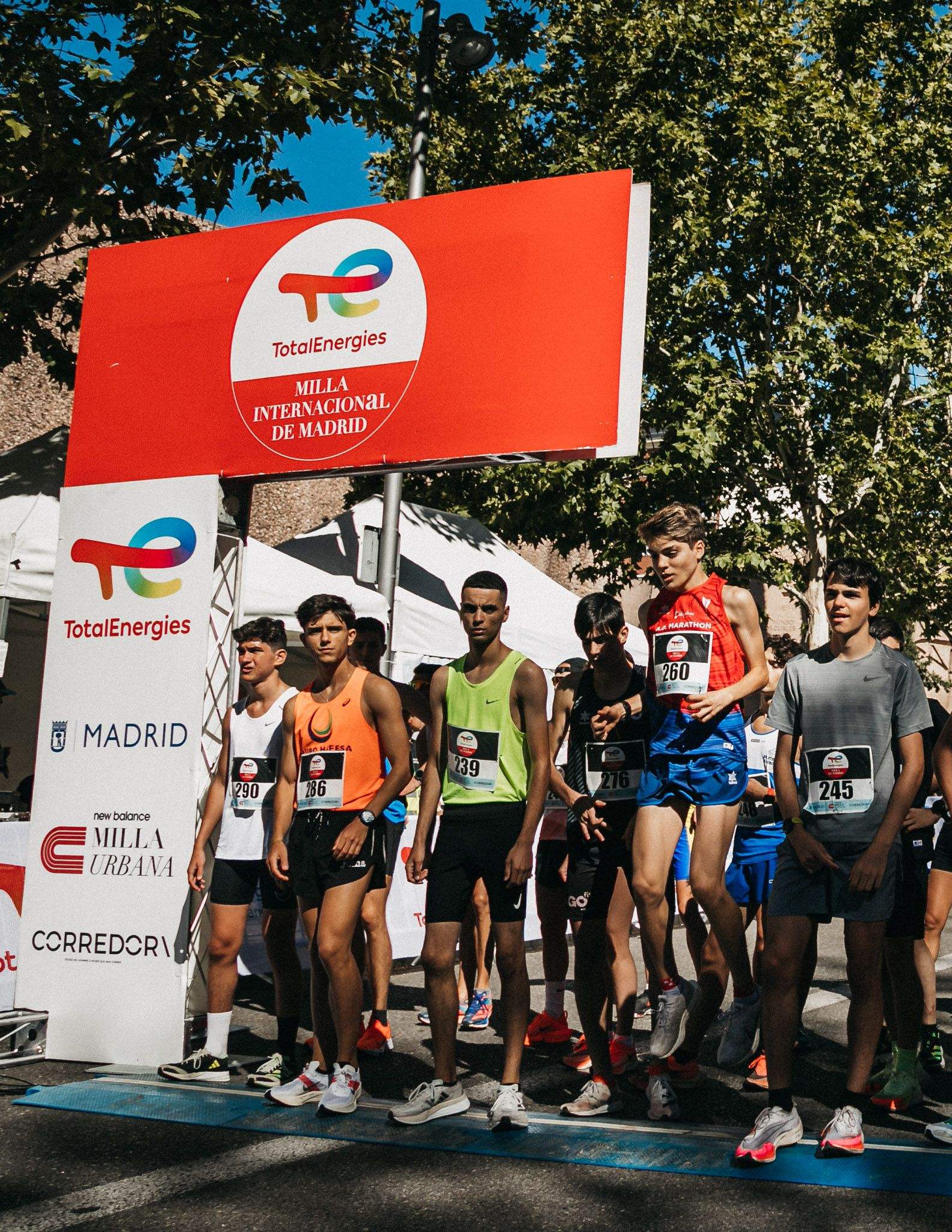 Las mejores fotos de las carreras populares en la TotalEnergies Milla de Madrid 2023. (187)