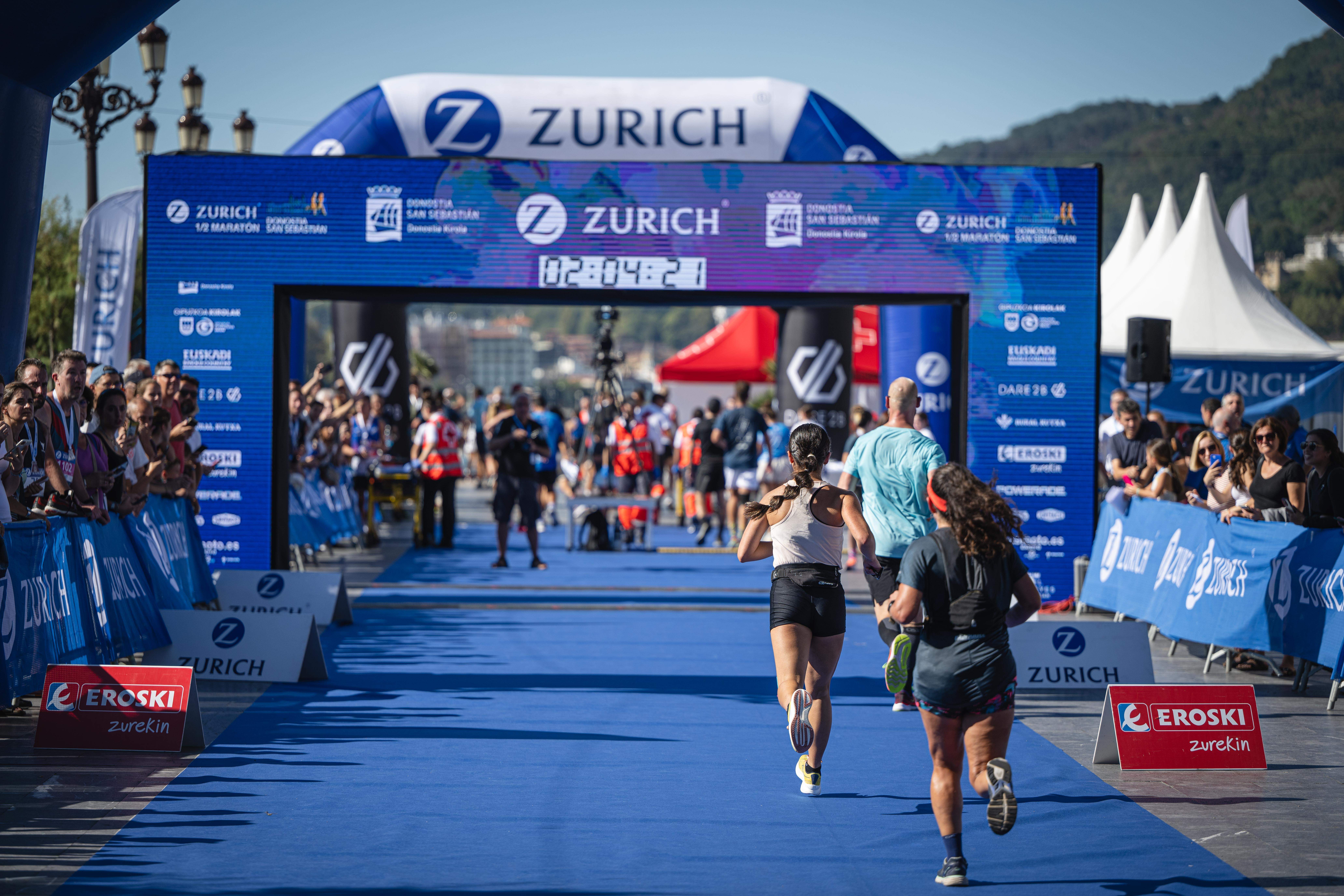 Las mejores fotos del Zurich Medio Maratón de San Sebastián 2023. FOTORUNNERS. (8)
