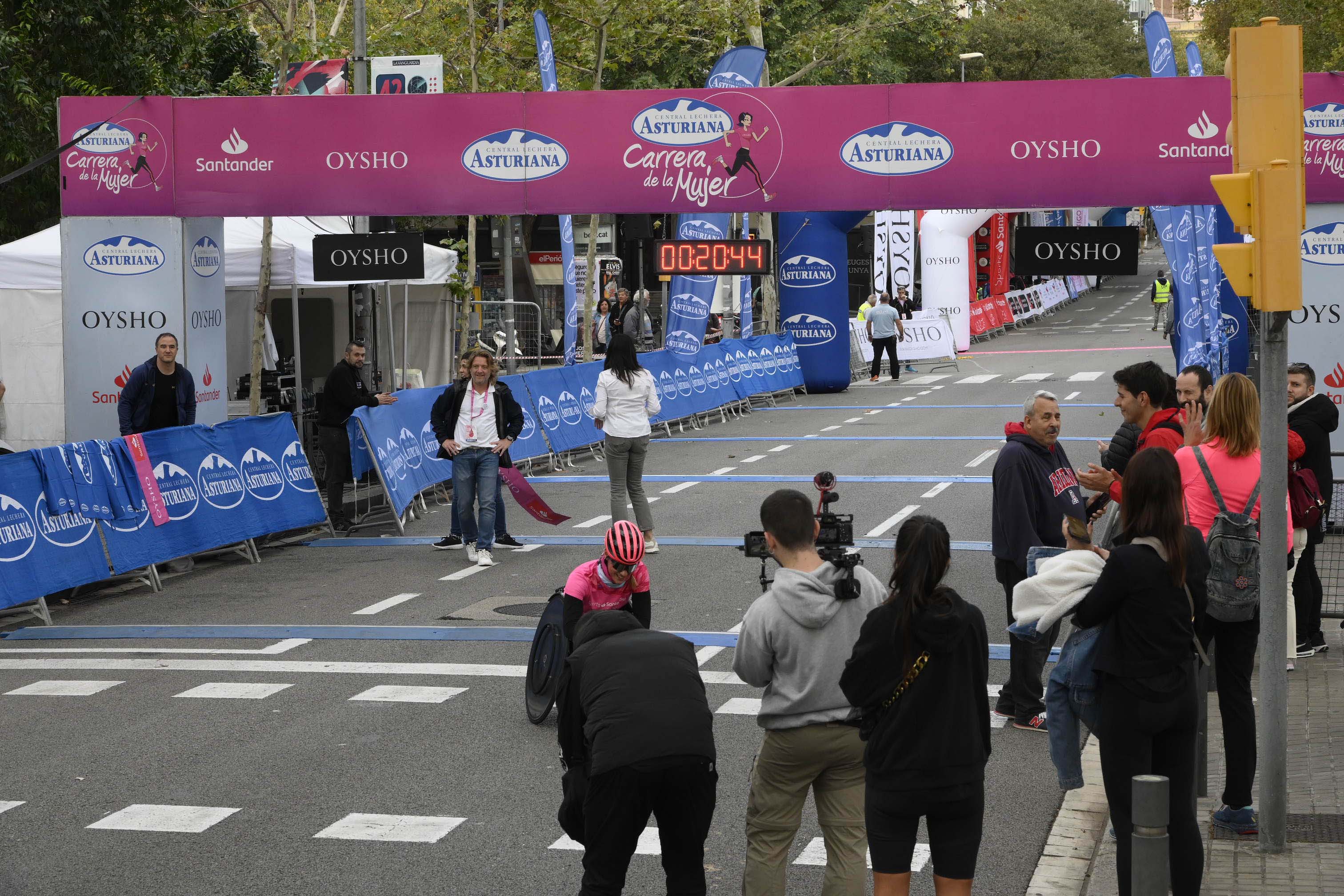 Las mejores fotos de la Carrera de la Mujer de Barcelona 2023. 3892