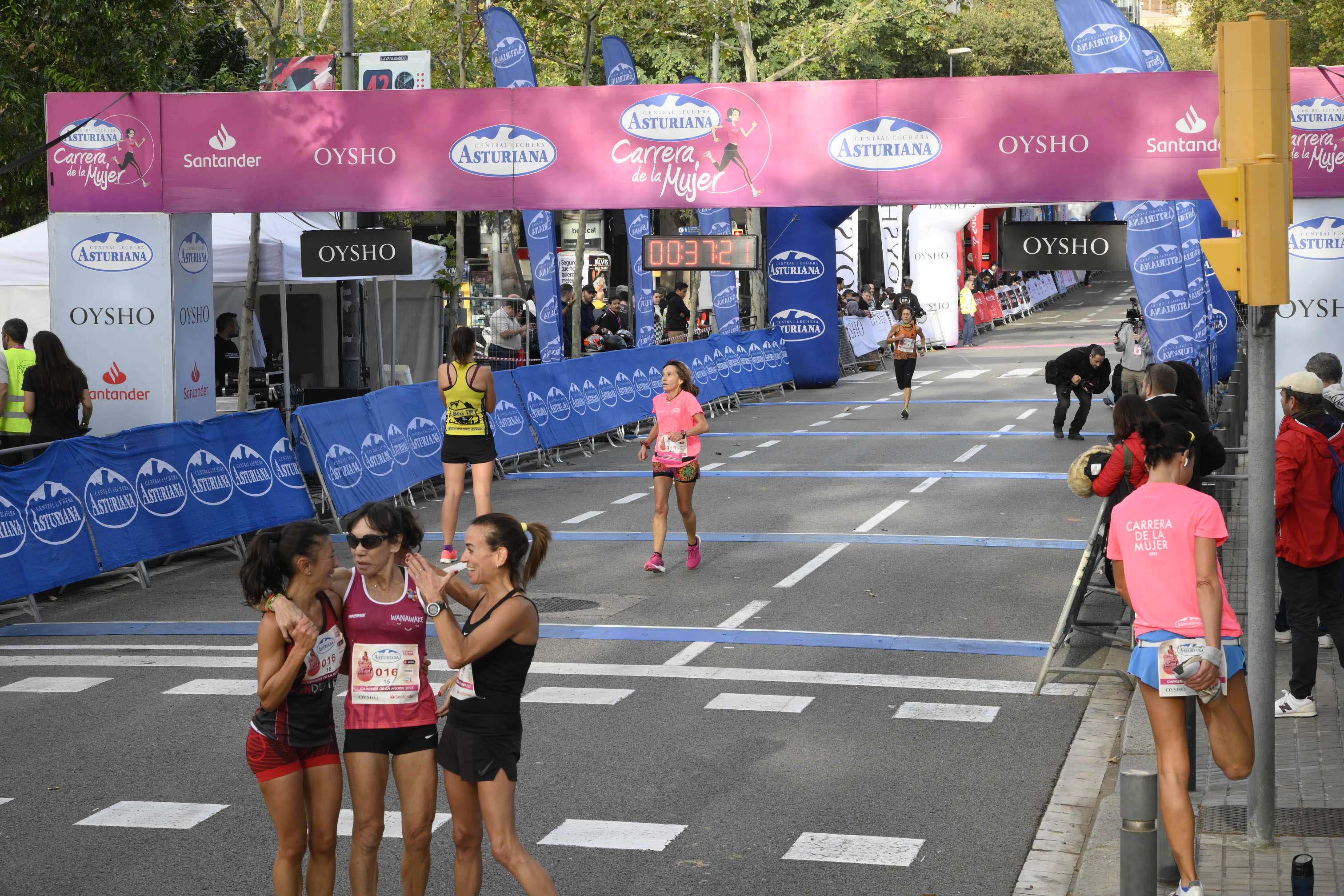 Las mejores fotos de la Carrera de la Mujer de Barcelona 2023. 4202