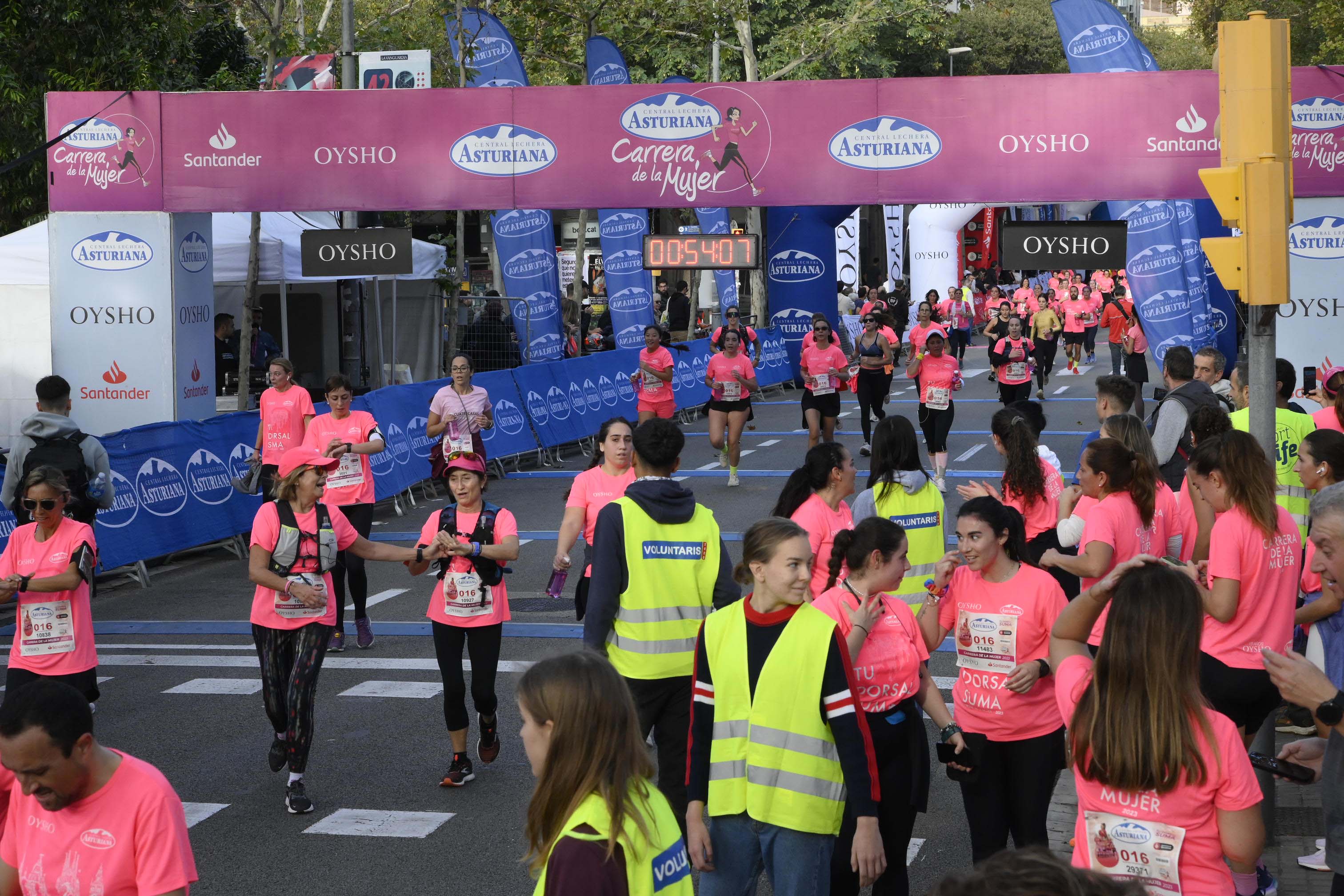 Las mejores fotos de la Carrera de la Mujer de Barcelona 2023. 4700