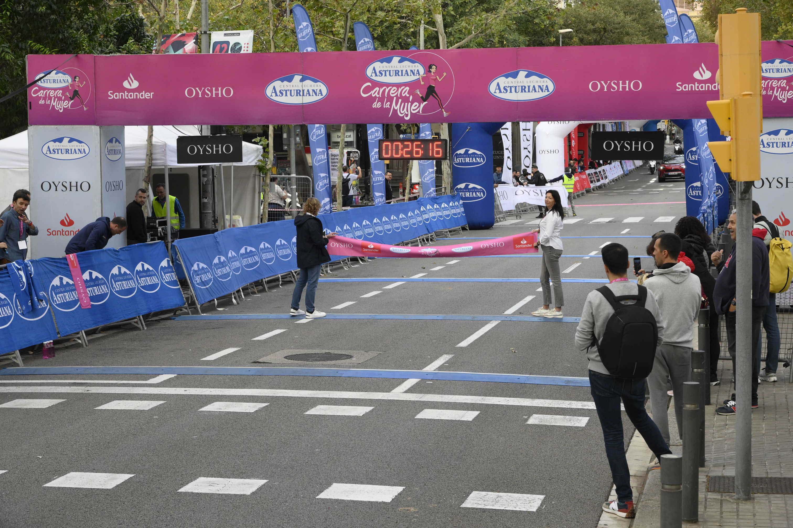 Las mejores fotos de la Carrera de la Mujer de Barcelona 2023. 3908