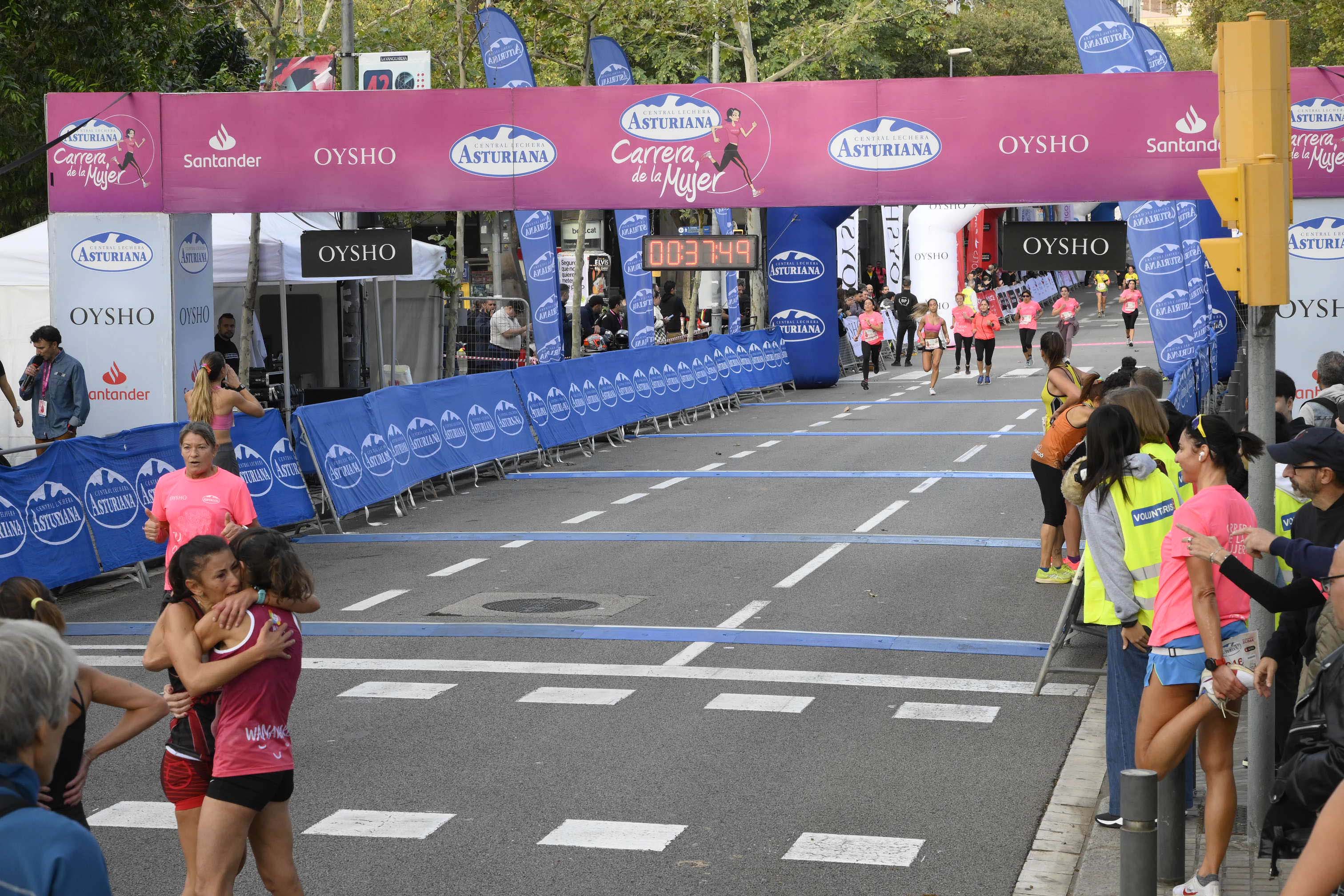 Las mejores fotos de la Carrera de la Mujer de Barcelona 2023. 4216