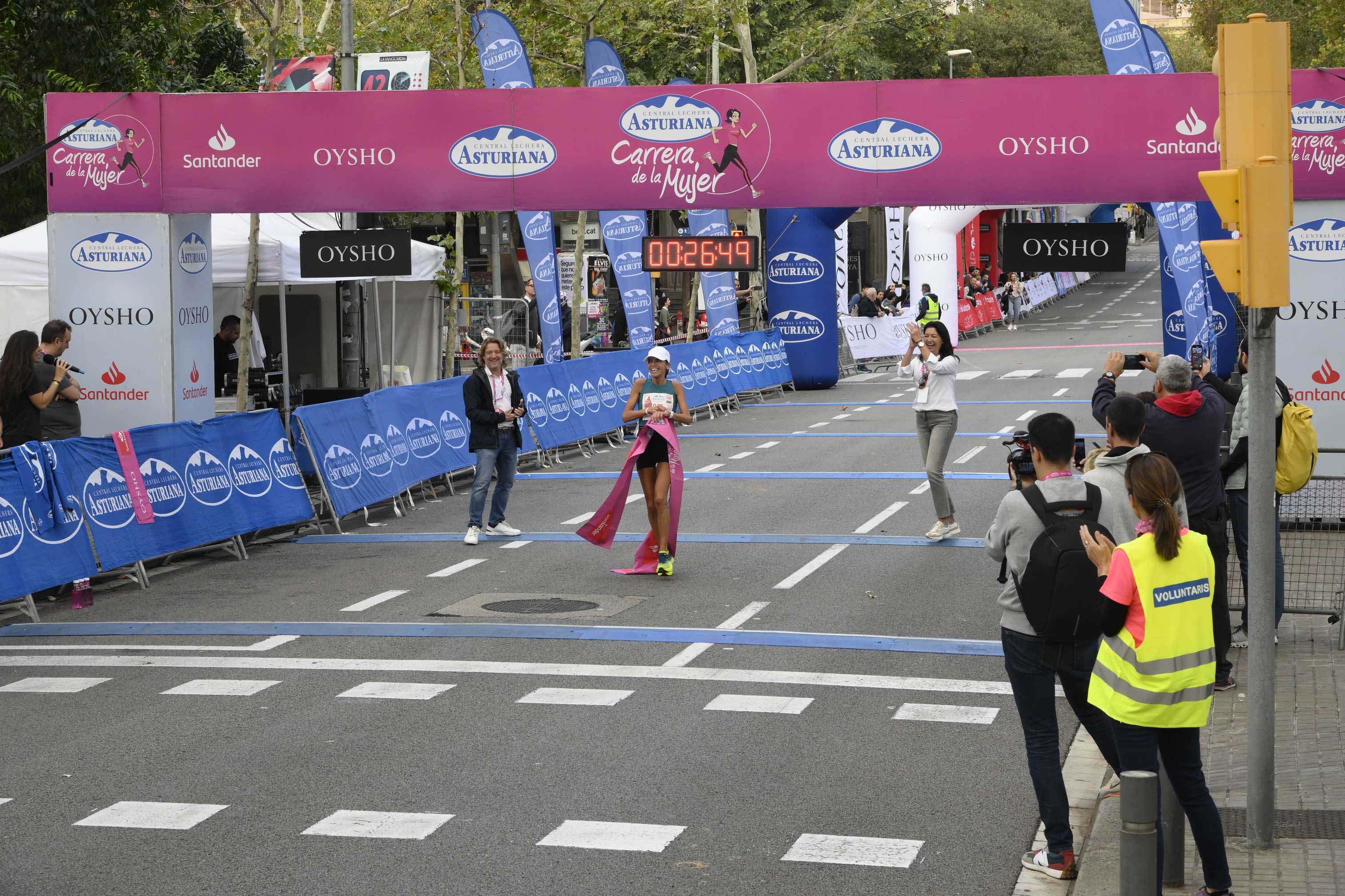 Las mejores fotos de la Carrera de la Mujer de Barcelona 2023. 3914
