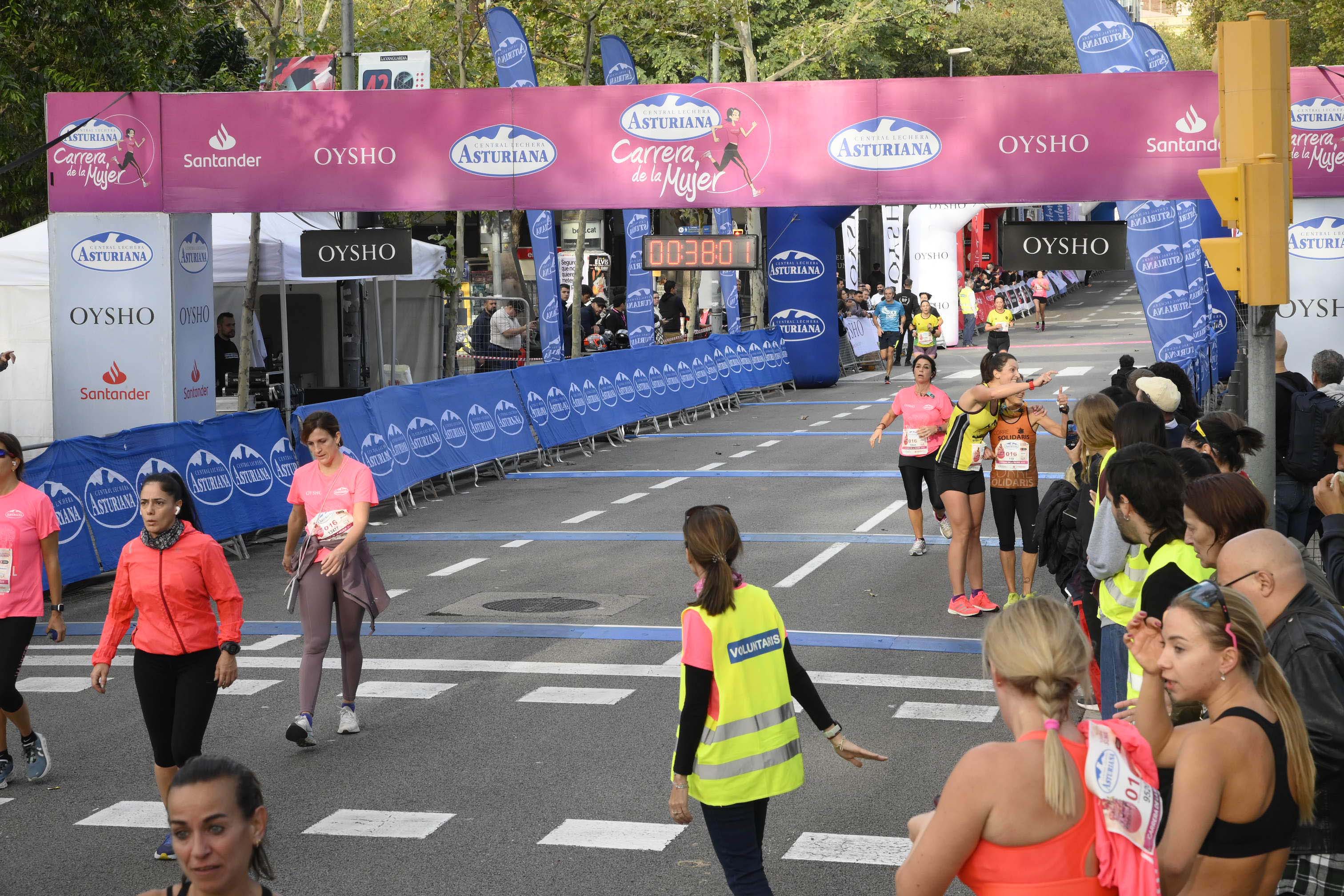 Las mejores fotos de la Carrera de la Mujer de Barcelona 2023. 4222
