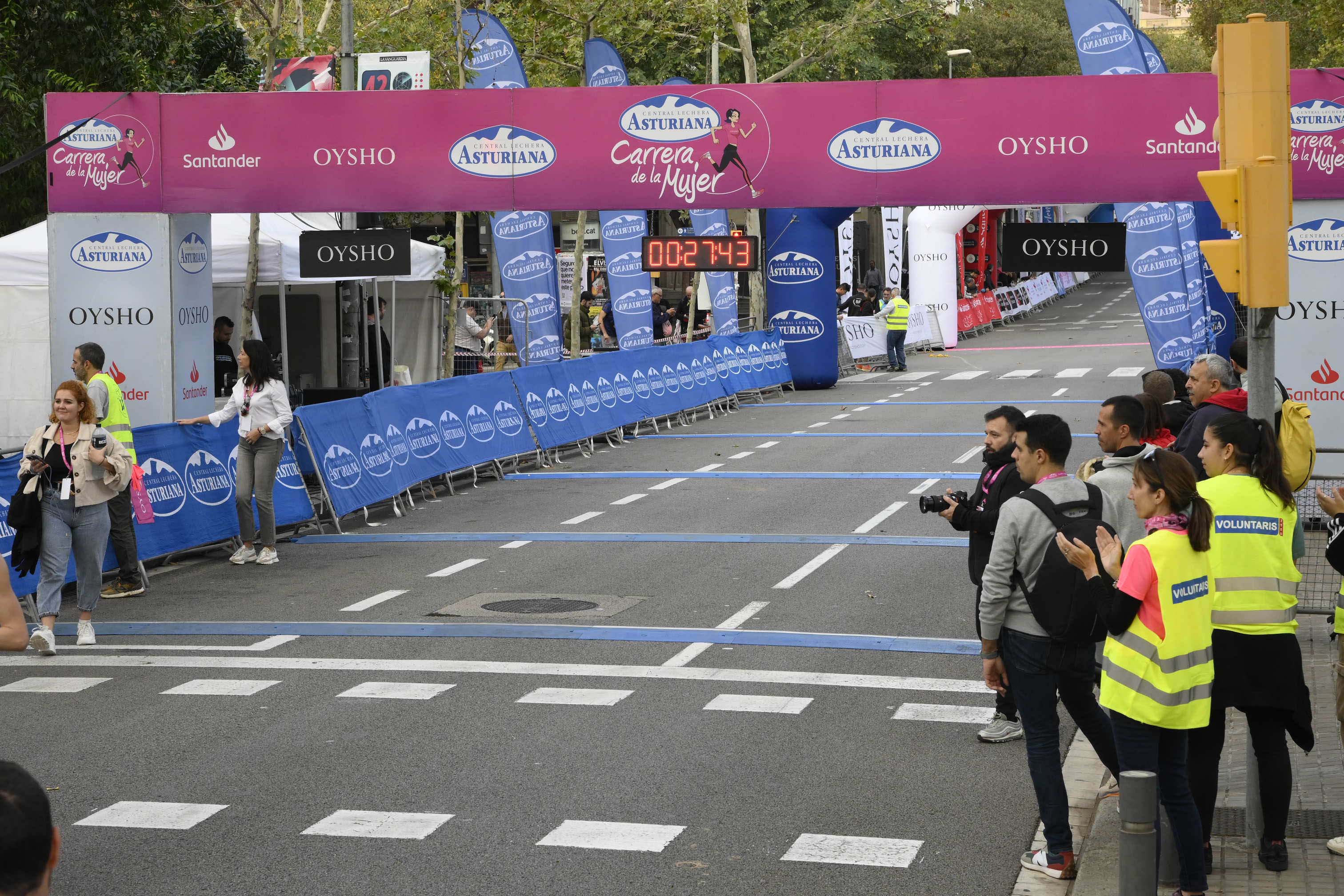 Las mejores fotos de la Carrera de la Mujer de Barcelona 2023. 3935