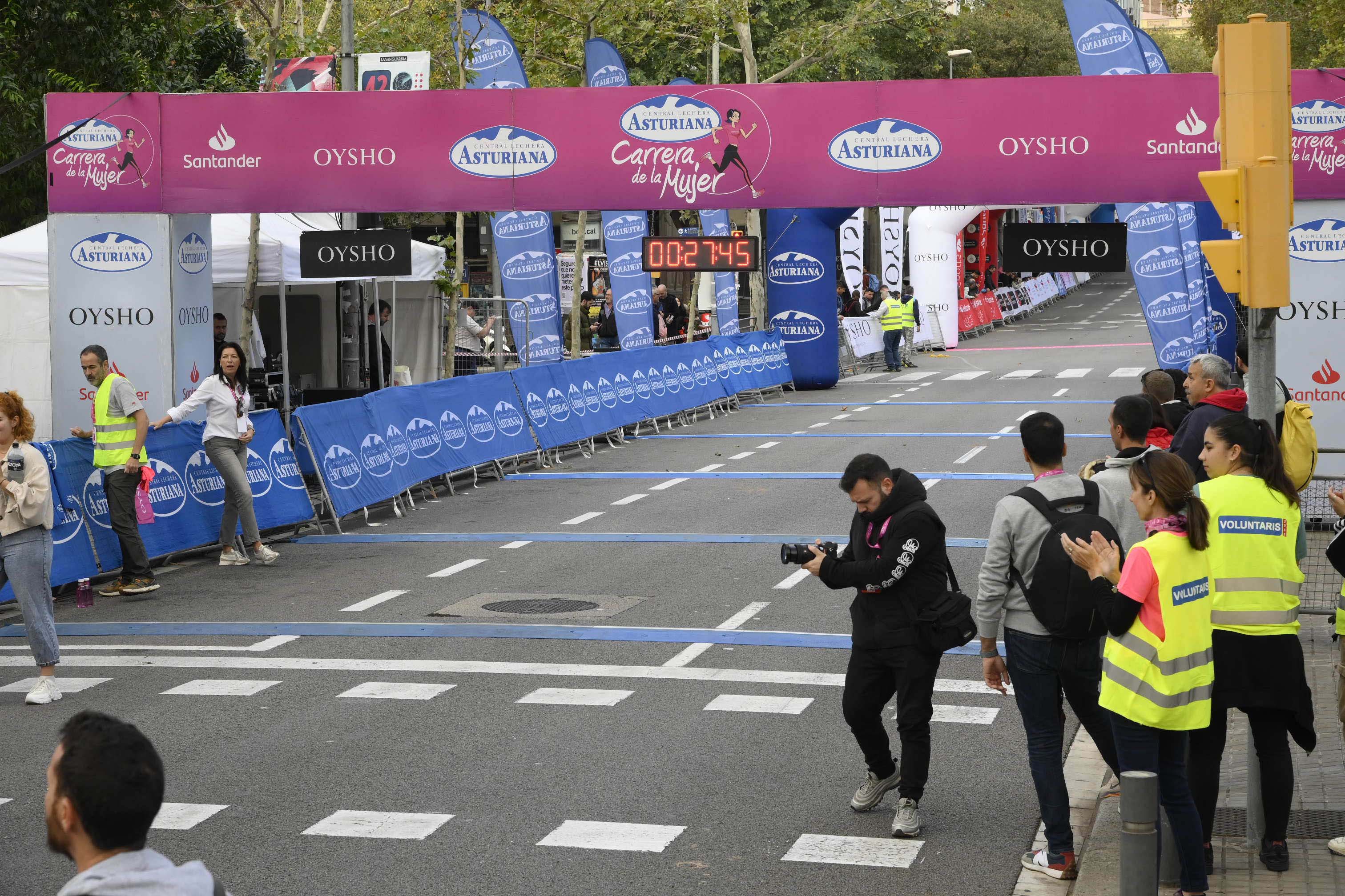 Las mejores fotos de la Carrera de la Mujer de Barcelona 2023. 3936