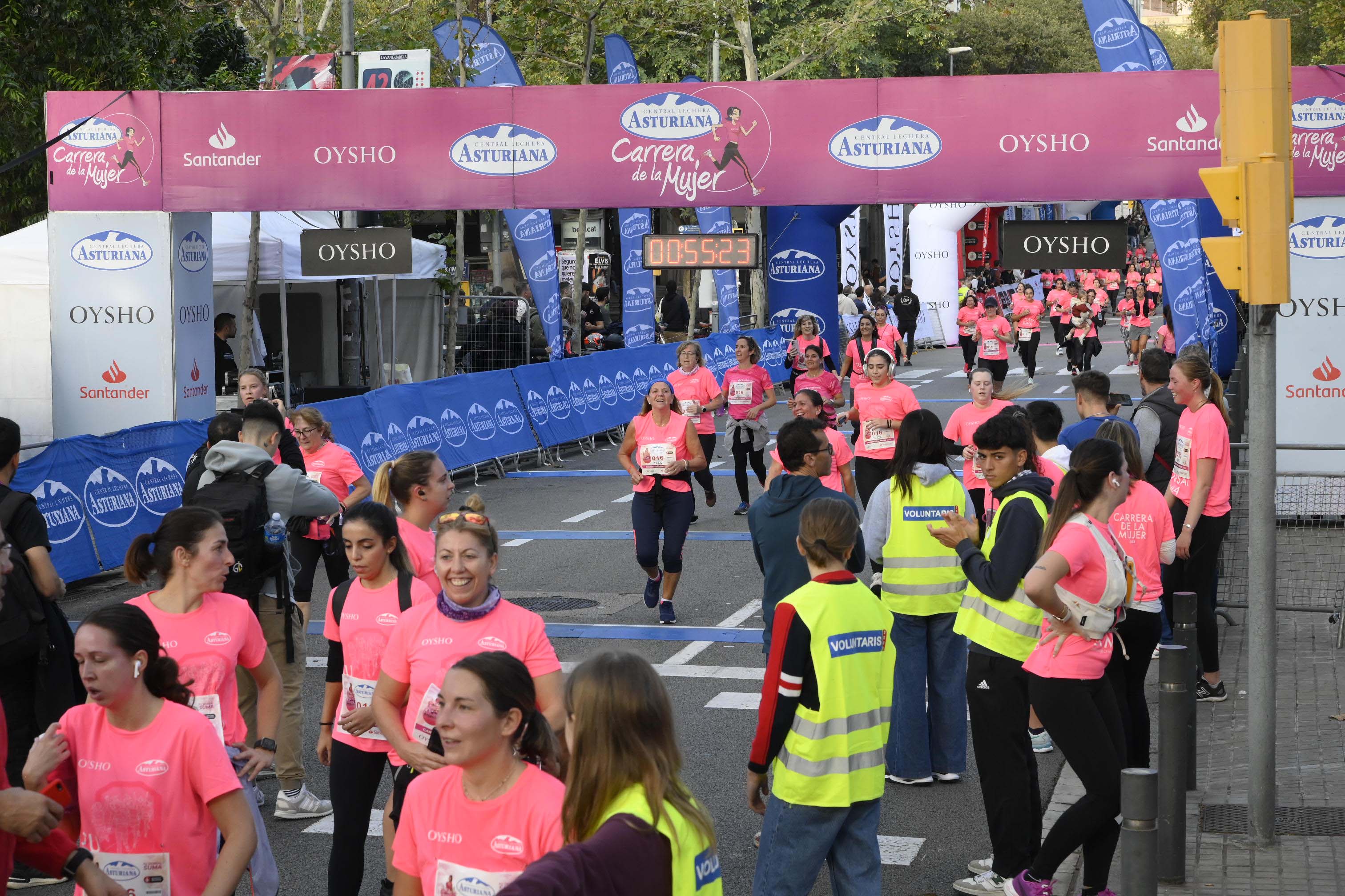 Las mejores fotos de la Carrera de la Mujer de Barcelona 2023. 4738