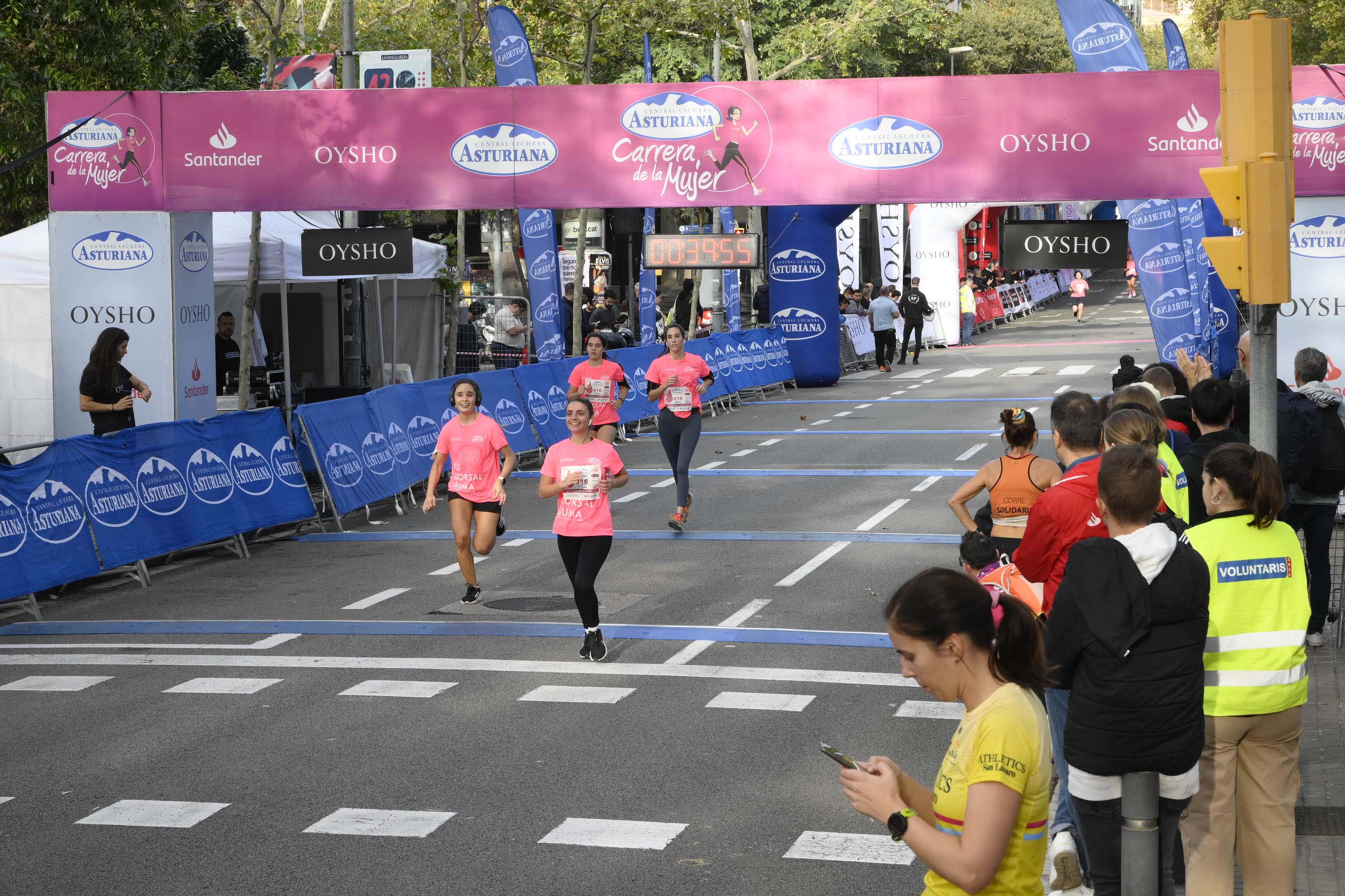 Las mejores fotos de la Carrera de la Mujer de Barcelona 2023. 4279