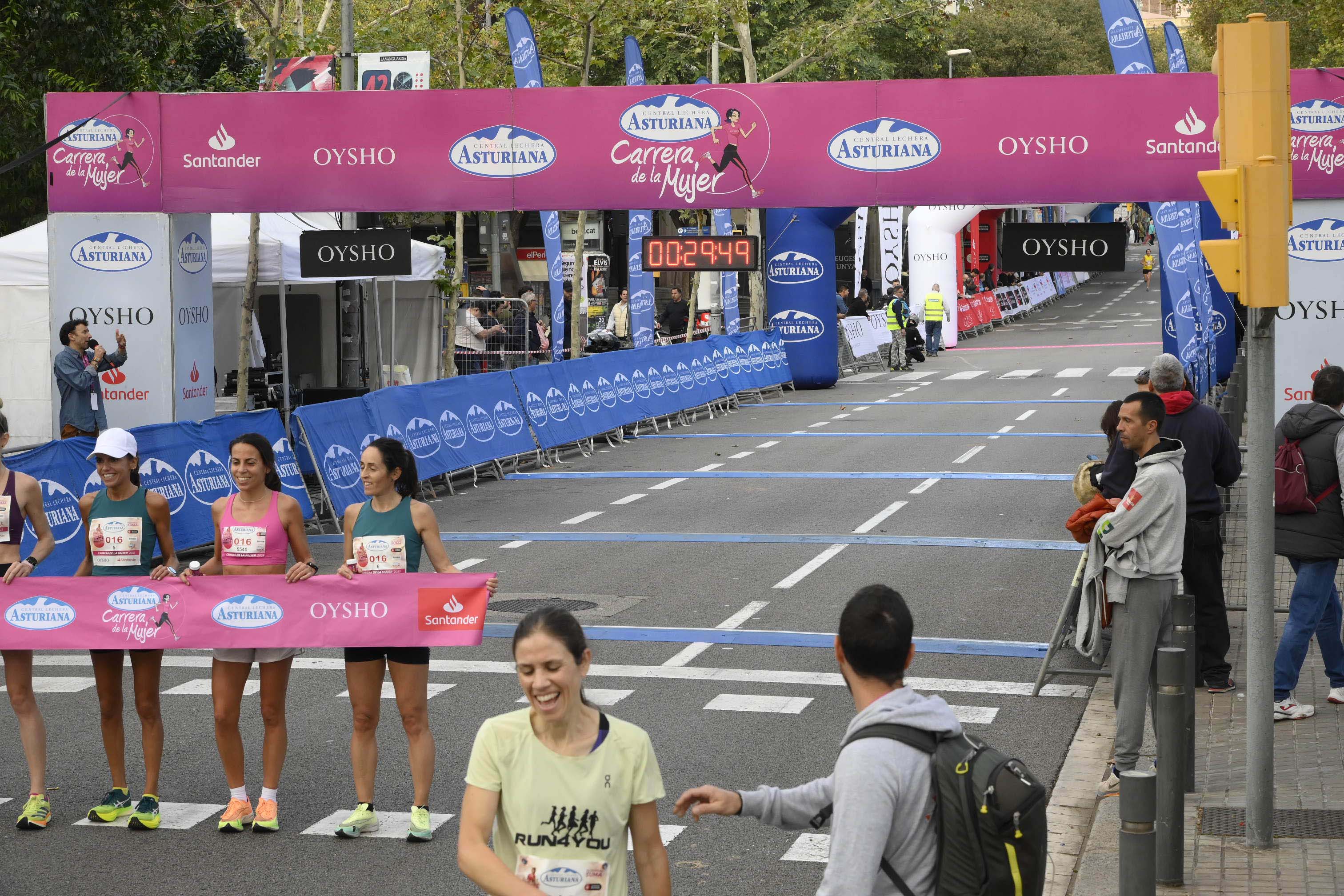 Las mejores fotos de la Carrera de la Mujer de Barcelona 2023. 3983
