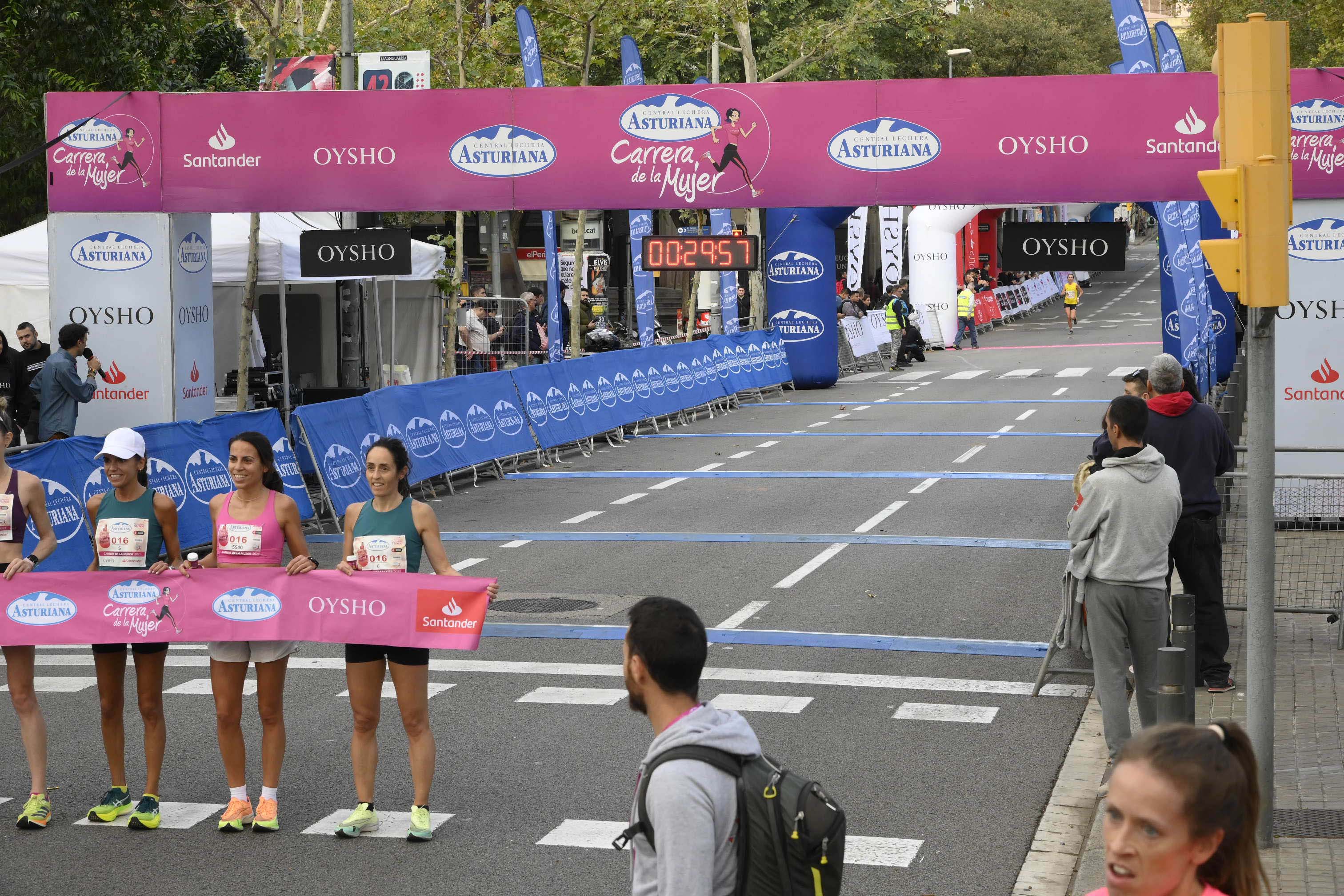 Las mejores fotos de la Carrera de la Mujer de Barcelona 2023. 3987