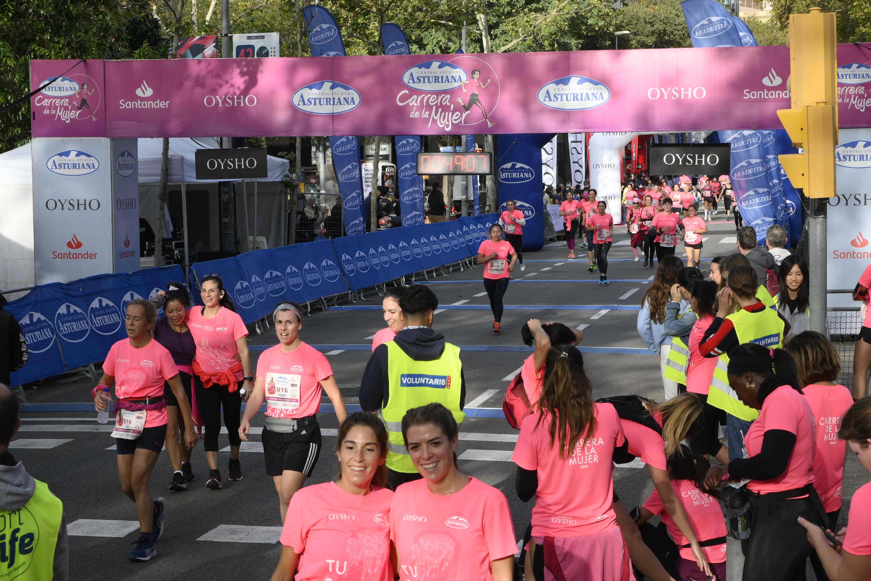 Las mejores fotos de la Carrera de la Mujer de Barcelona 2023. 4550