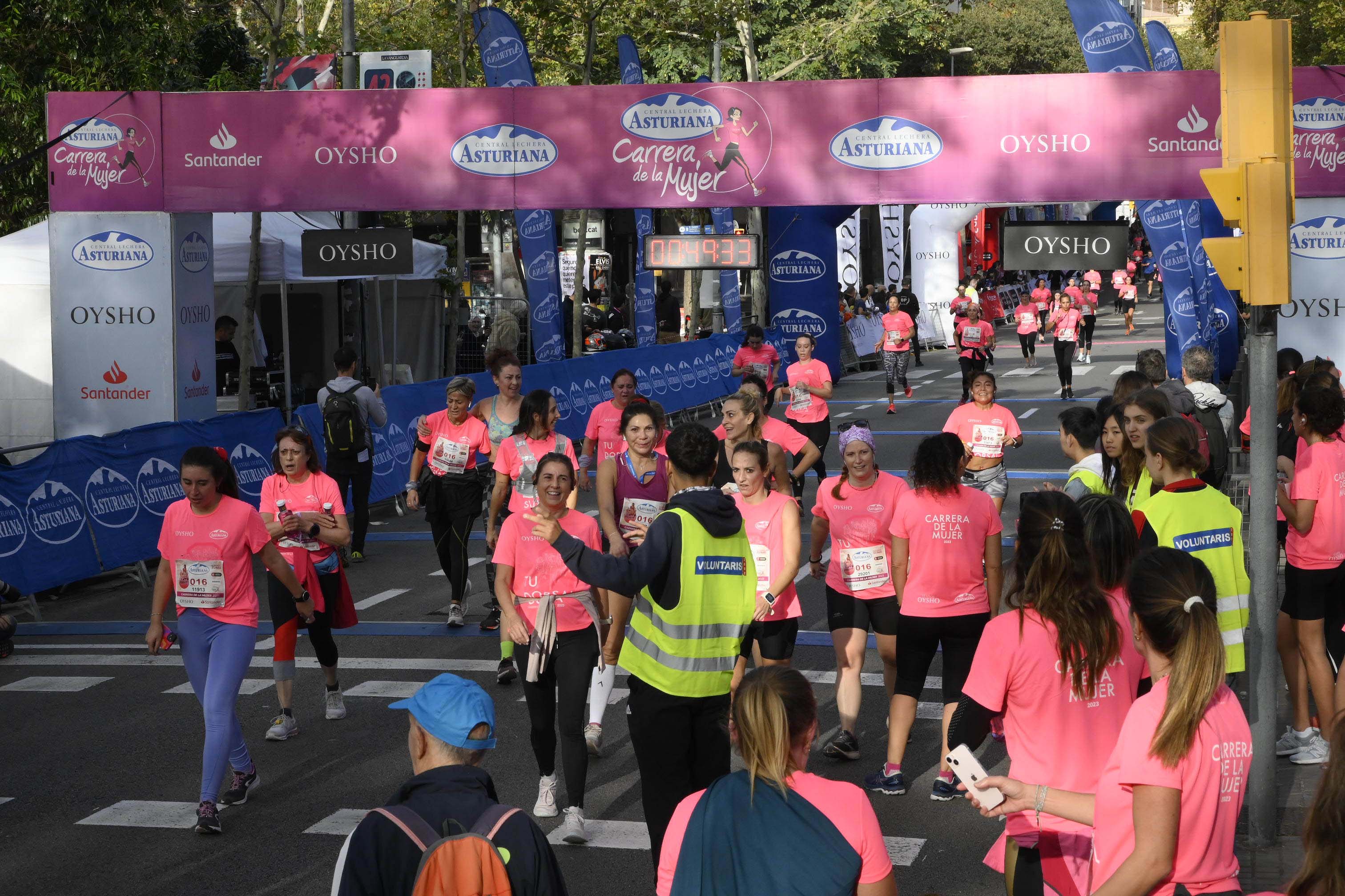 Las mejores fotos de la Carrera de la Mujer de Barcelona 2023. 4563