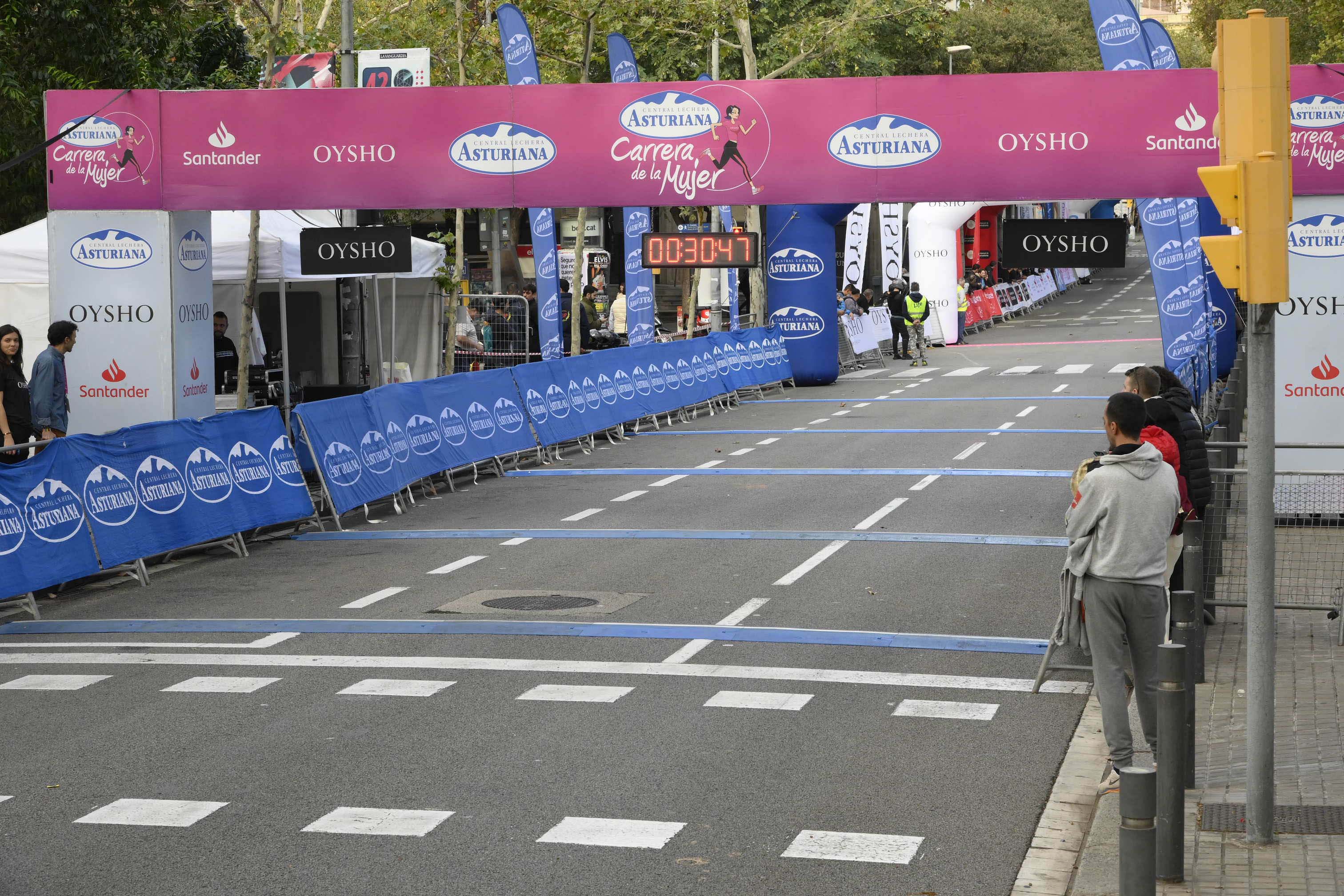 Las mejores fotos de la Carrera de la Mujer de Barcelona 2023. 4012