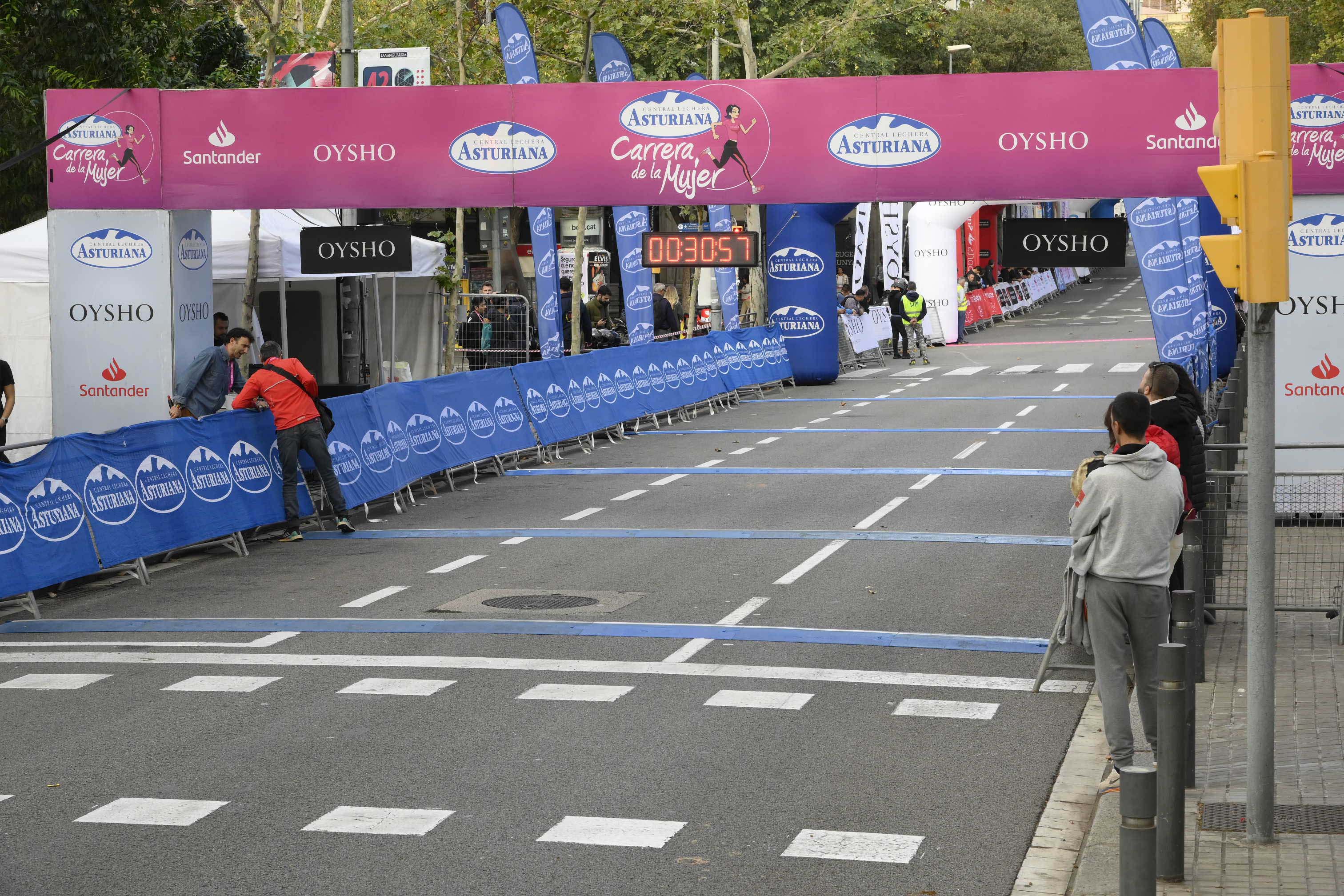 Las mejores fotos de la Carrera de la Mujer de Barcelona 2023. 4017