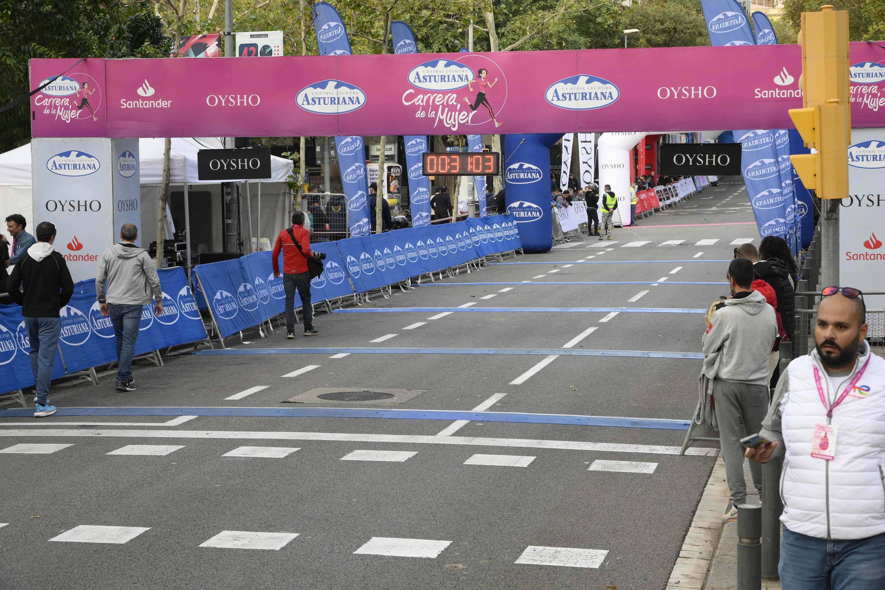 Las mejores fotos de la Carrera de la Mujer de Barcelona 2023. 4020