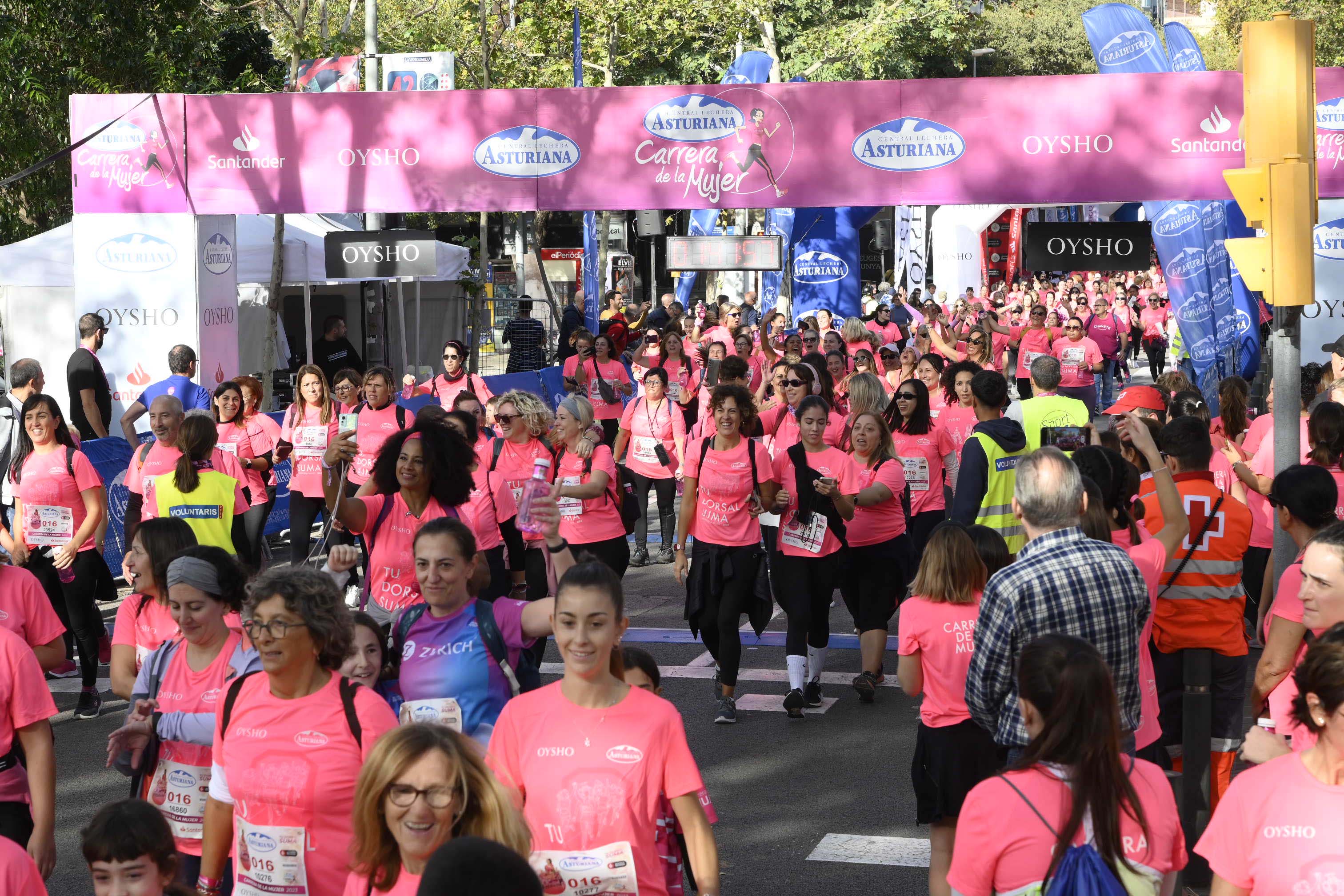 Las mejores fotos de la Carrera de la Mujer de Barcelona 2023. 6051