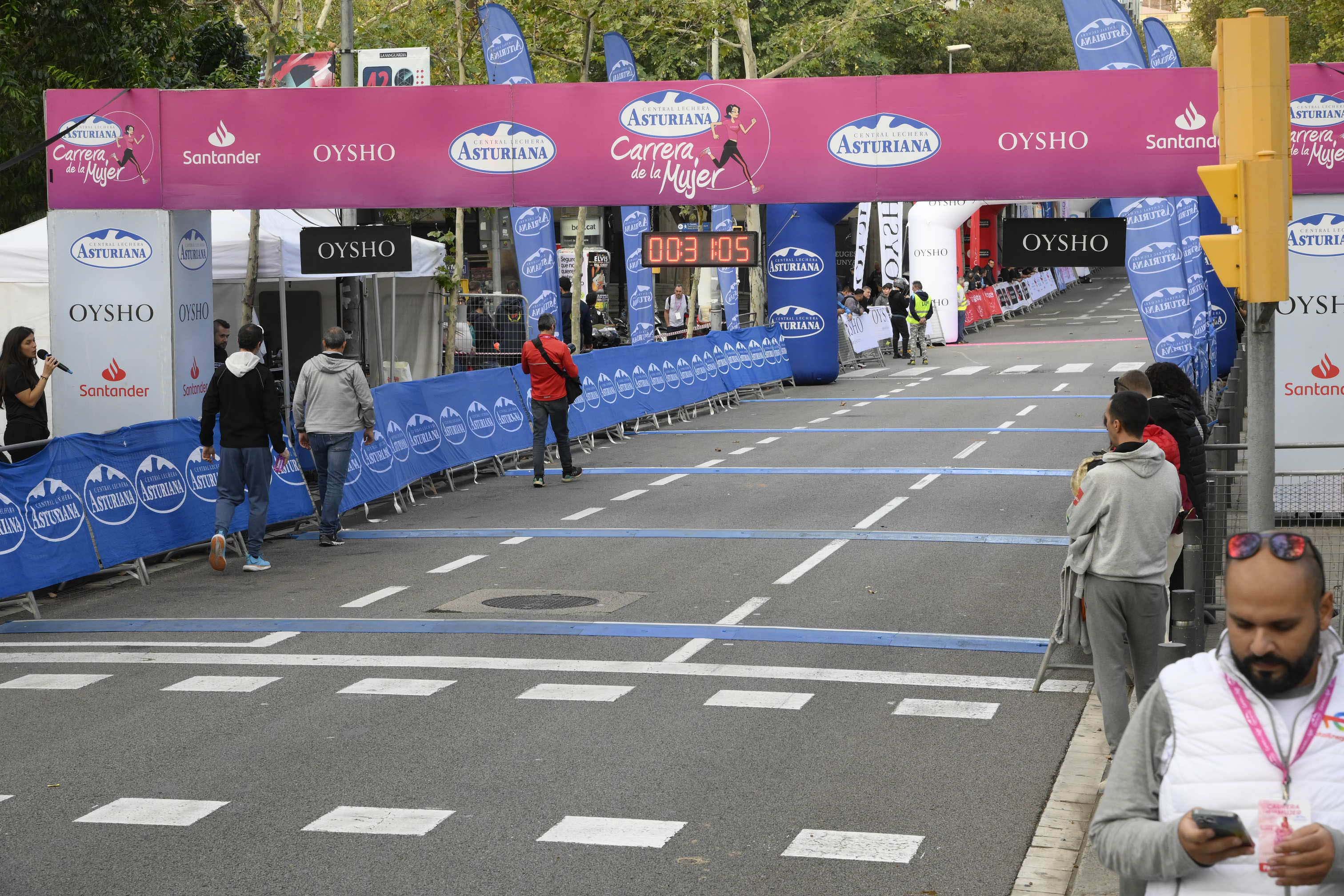 Las mejores fotos de la Carrera de la Mujer de Barcelona 2023. 4021