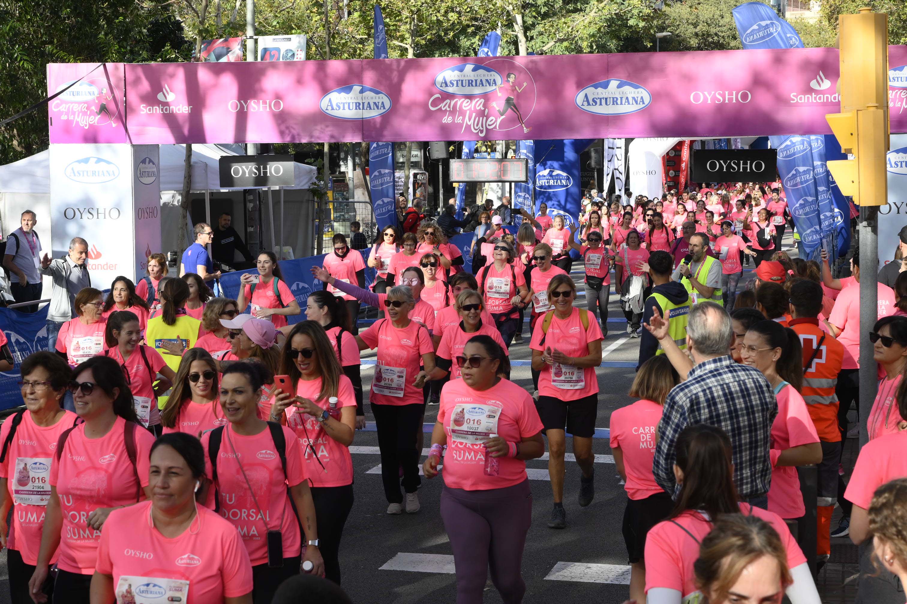 Las mejores fotos de la Carrera de la Mujer de Barcelona 2023. 6056