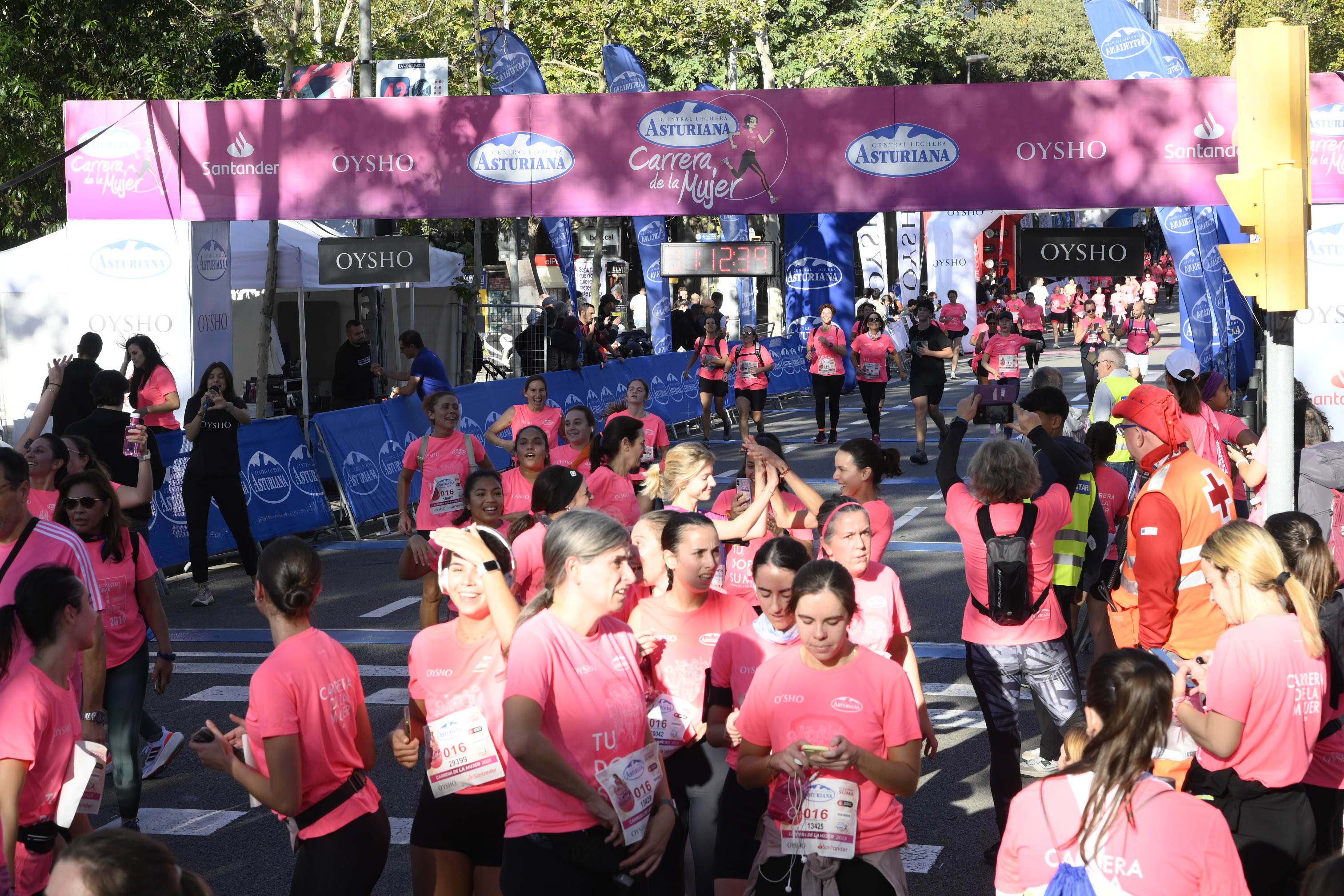 Las mejores fotos de la Carrera de la Mujer de Barcelona 2023. 5216