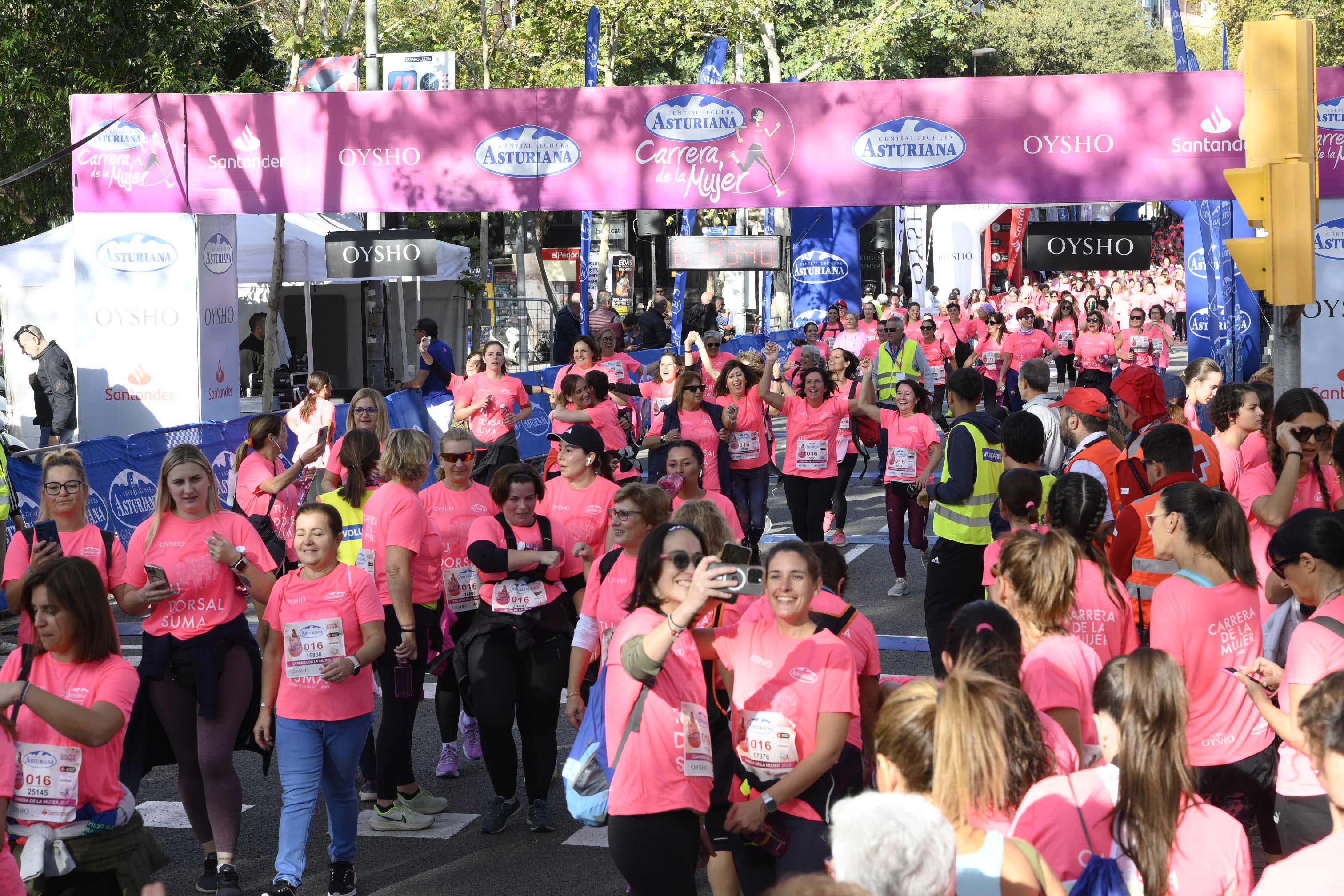 Las mejores fotos de la Carrera de la Mujer de Barcelona 2023. 5810