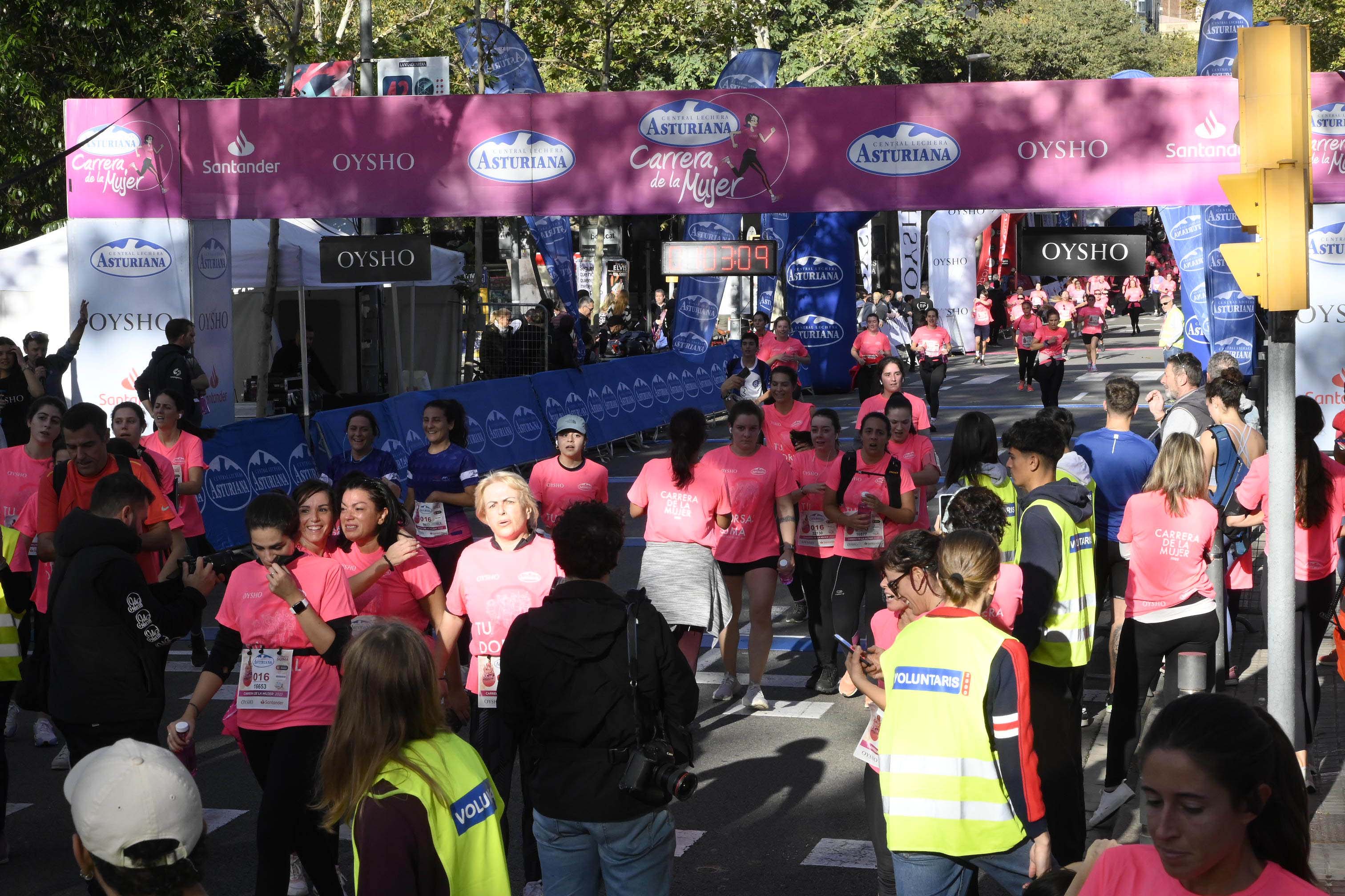 Las mejores fotos de la Carrera de la Mujer de Barcelona 2023. 4971
