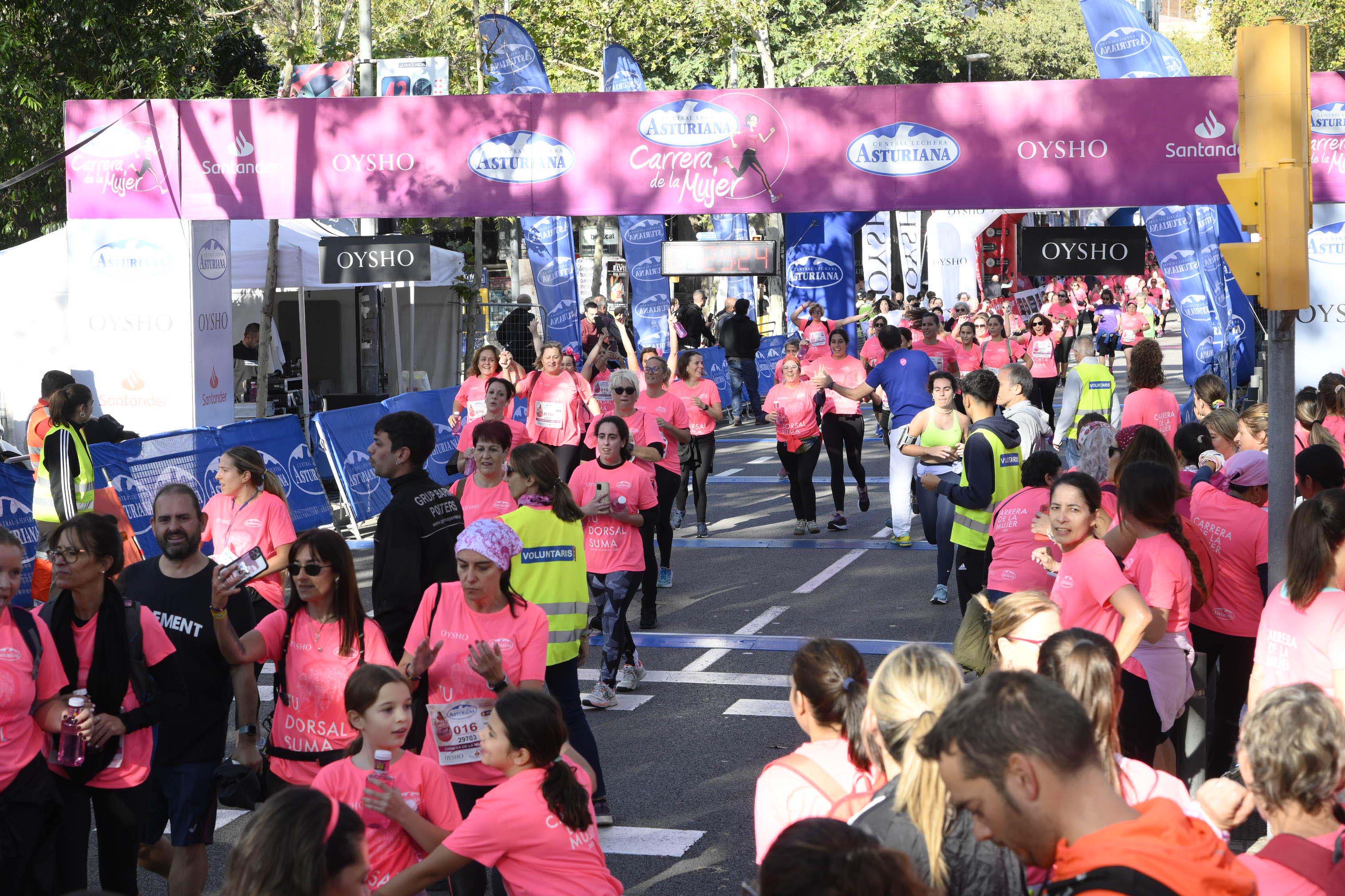 Las mejores fotos de la Carrera de la Mujer de Barcelona 2023. 5565
