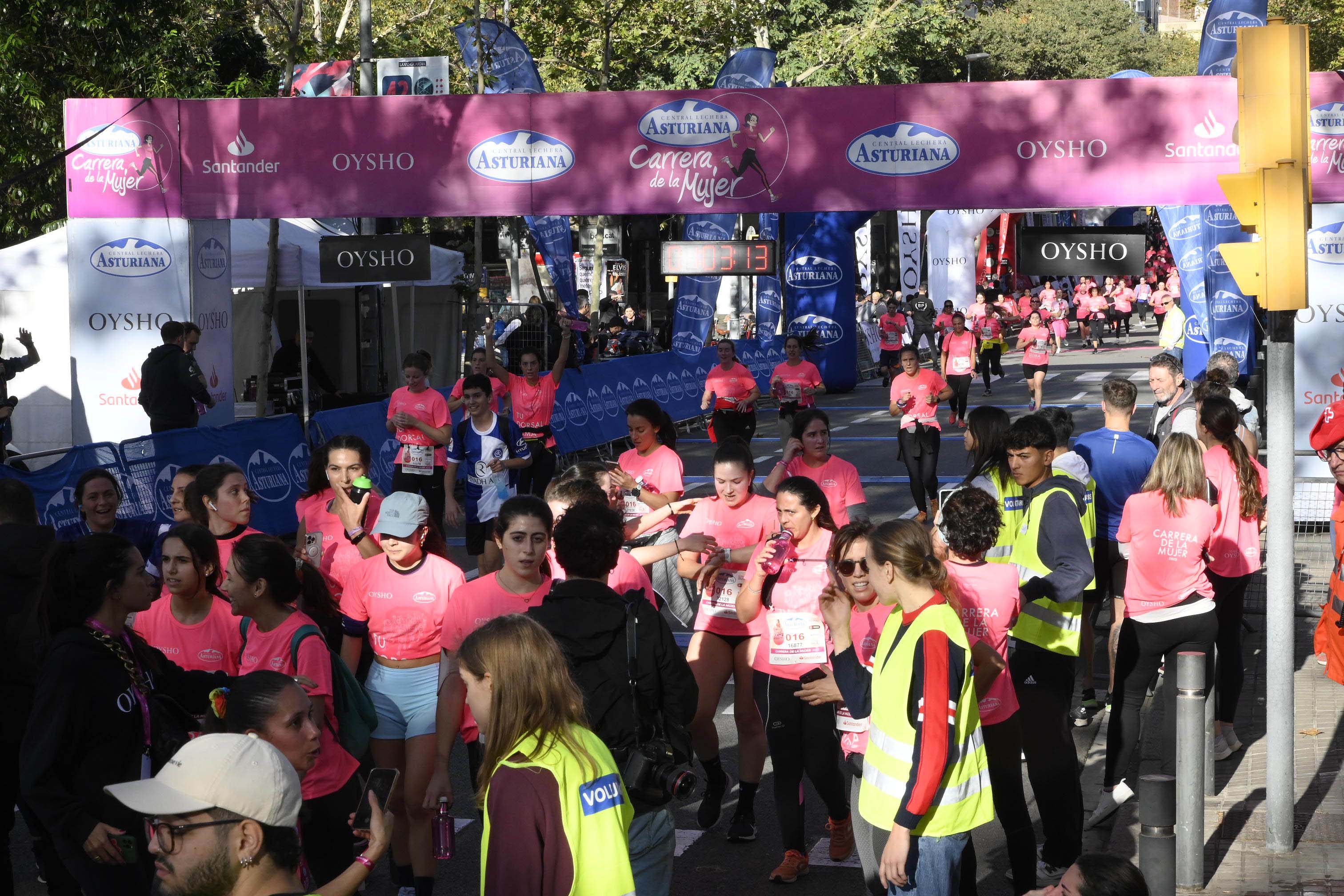 Las mejores fotos de la Carrera de la Mujer de Barcelona 2023. 4973